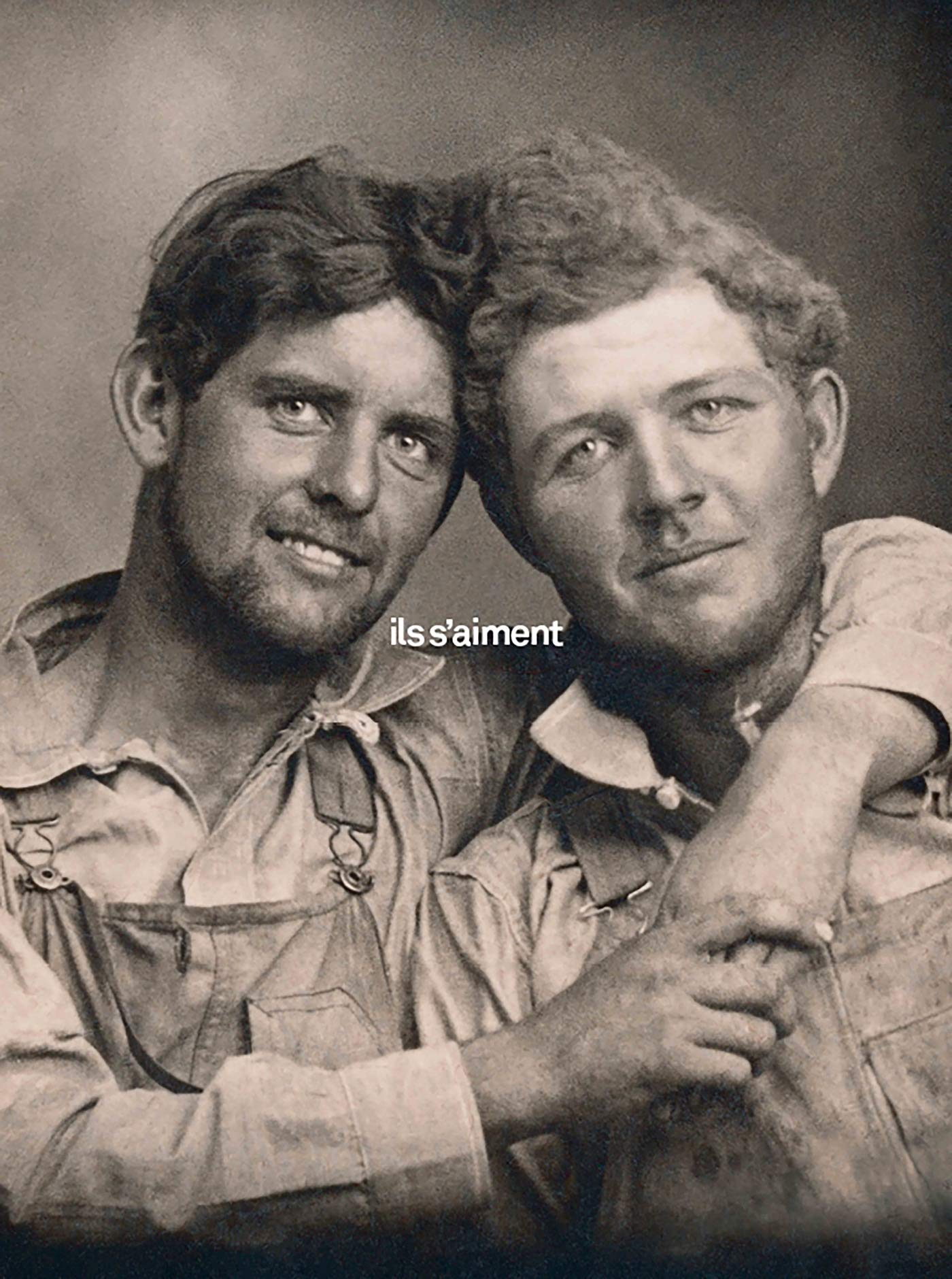 Ils s'aiment: Un siècle de photographies d hommes amoureux 1850-1950