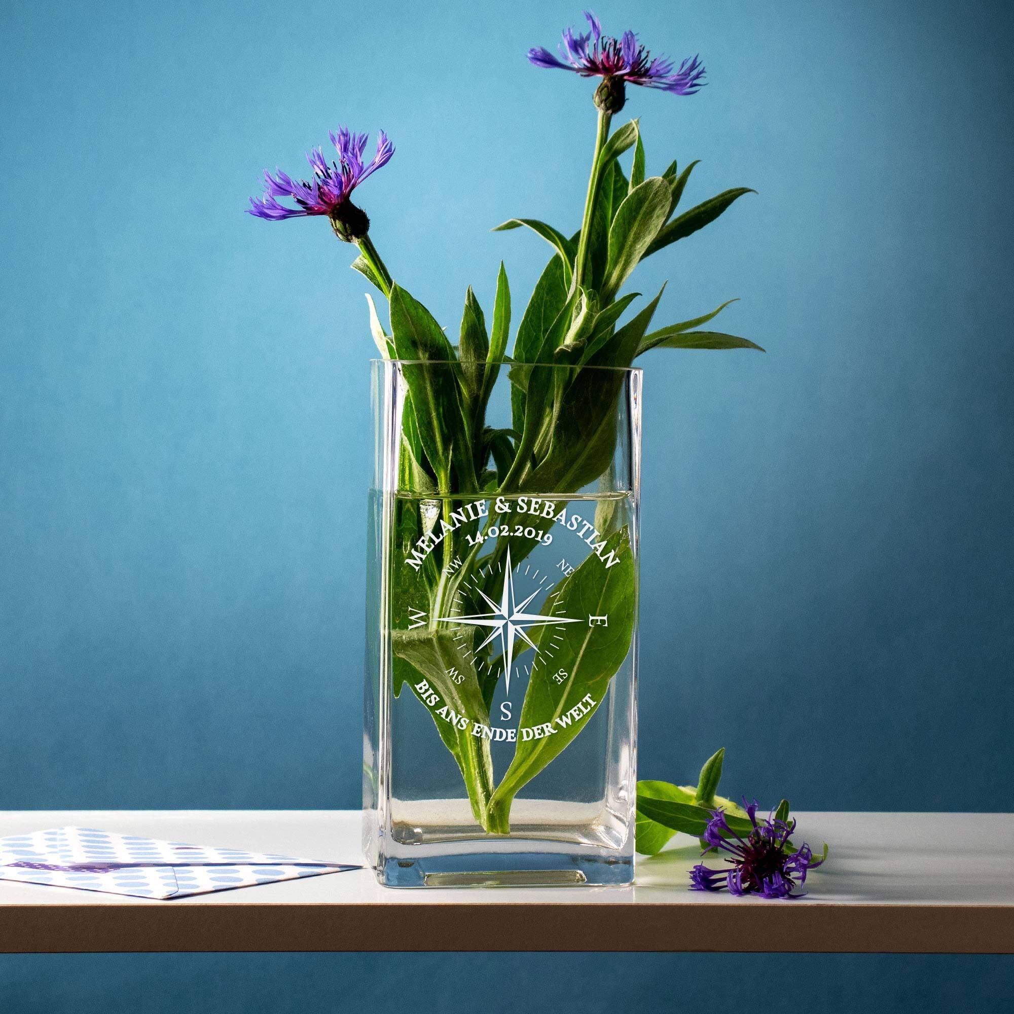 Casa Vivente Eckige Blumenvase mit Gravur zur Hochzeit, Kompass Liebe, Personalisiert mit Namen und Datum, Hochzeitsgeschenke für Brautpaar