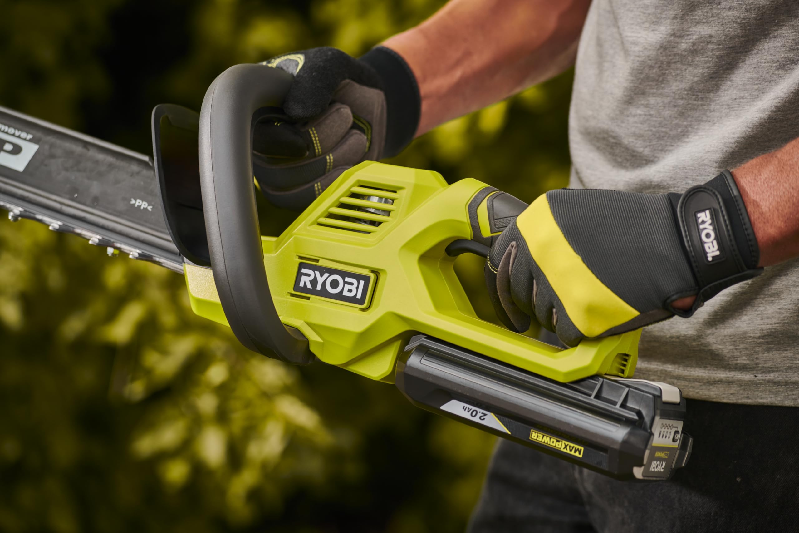 RYOBI 36V Max Power RY36HT60A-0 - Tamaño de setos densos, arbustos, laureles y ciprés, lamier 60 cm, corte 25 mm, función sierra, HedgeSweep™, sin batería ni cargador