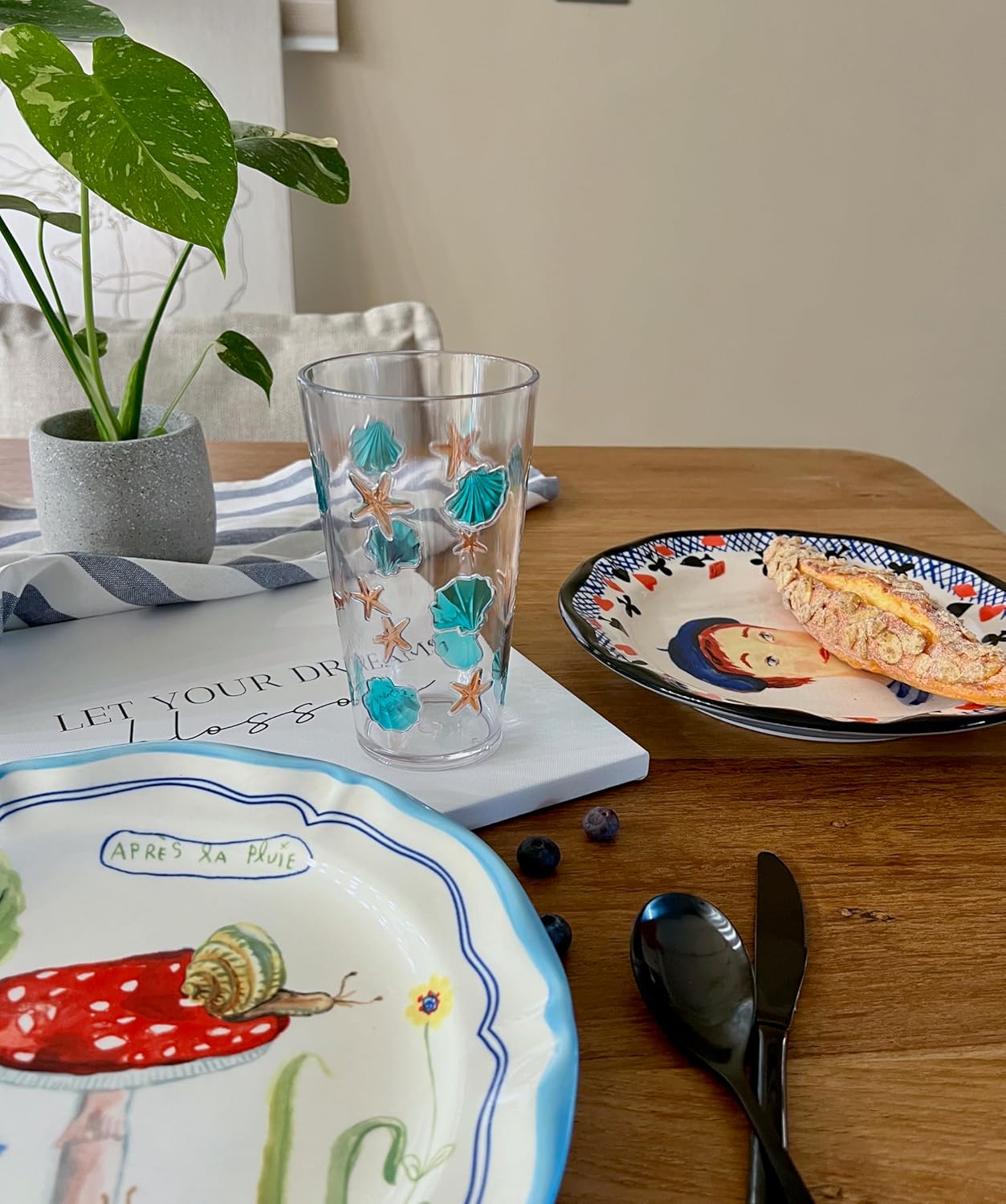 KLIFA- HAWAII series- 15.2 & 20.9 ounce, Set of 8, Sea World Acrylic Drinking Glasses, Shatter-proof Tumblers, BPA-Free, Stackable Plastic Drinkware, Dishwasher Safe Cups, Clear with 2-color printing