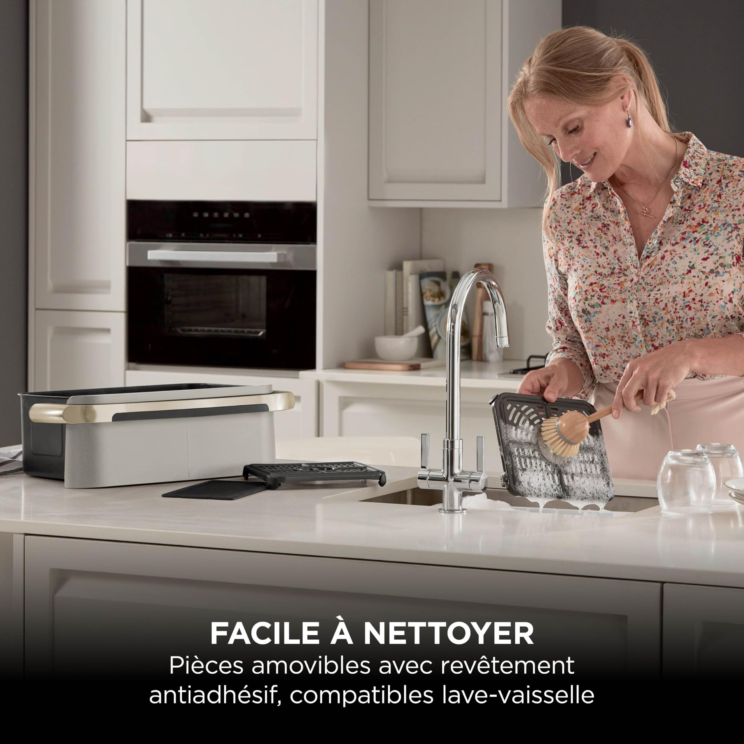 Ninja Foodi FlexDrawer Air Fryer, Dual Zone Avec Séparateur Amovible, Grand Tiroir de 10.4 L, 7-en-1, Double Zone, Sans Huile, Pièces Antiadhésives Compatibles Au Lave-Vaisselle, Stone/Or AF500EUSD