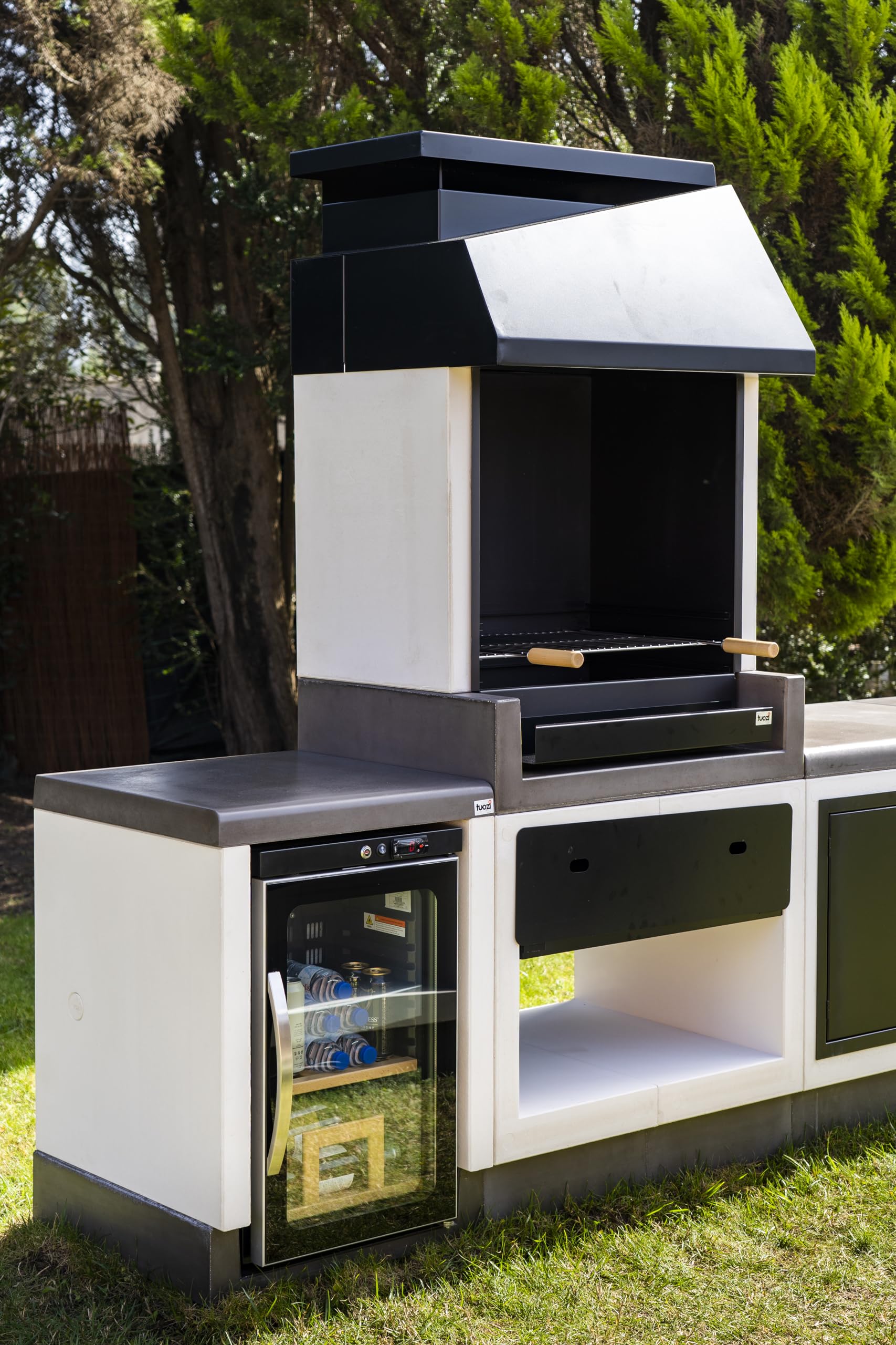 MOVELAR - Barbecue da costruzione a legna e carbone, modello KITAWAY OTTE (grigio/bianco, 84 x 63 x 206 cm)