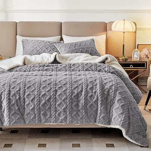 Joyreap Juego de edredón de 3 piezas de sherpa de pelo sintético esponjoso gris claro, juego de edredón de lujo copetudo, para todas las estaciones,