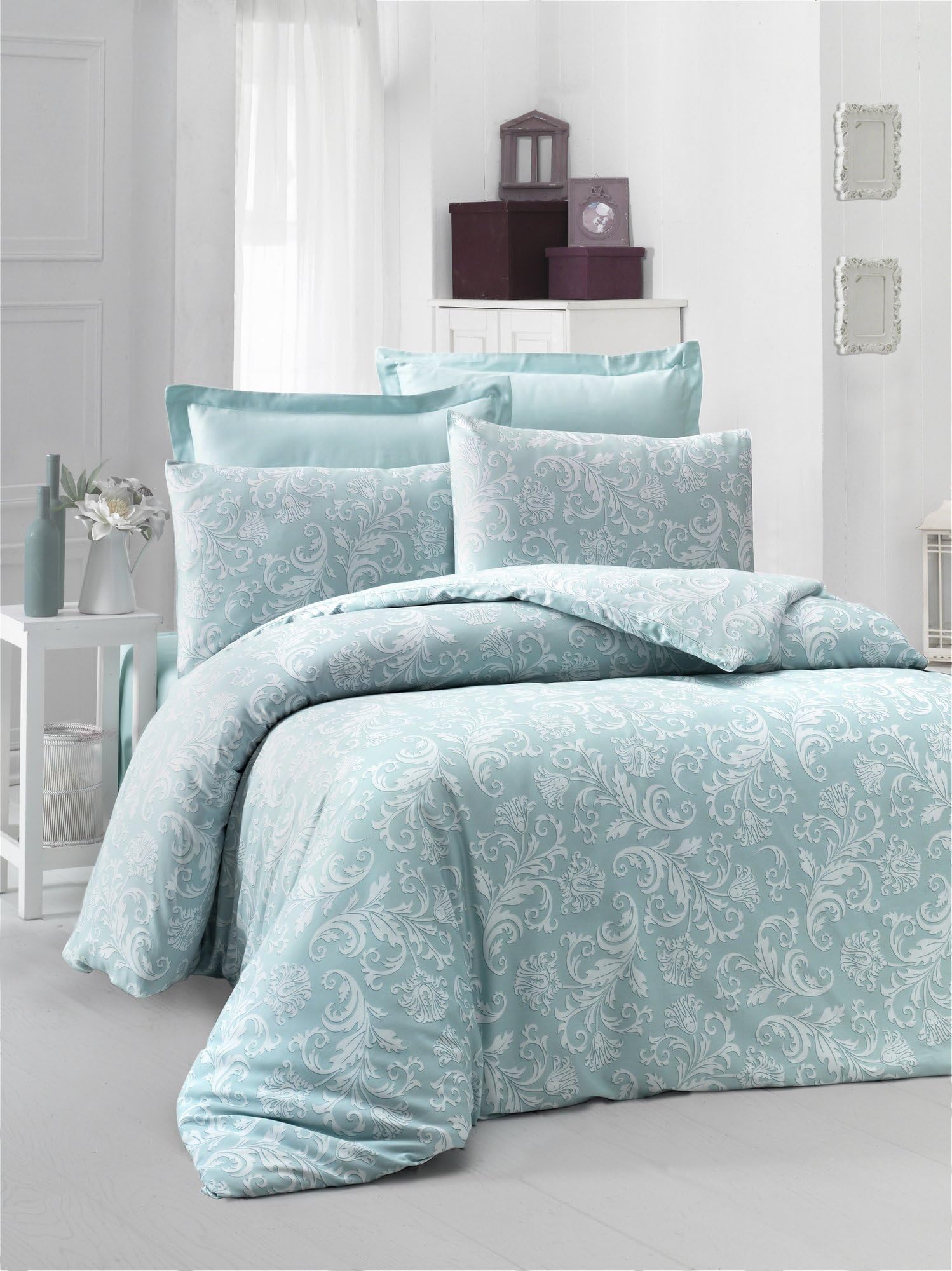 Parure de lit 100% satin de coton 210 fils coloris menthe et blanc dimension 155 x 220 cm