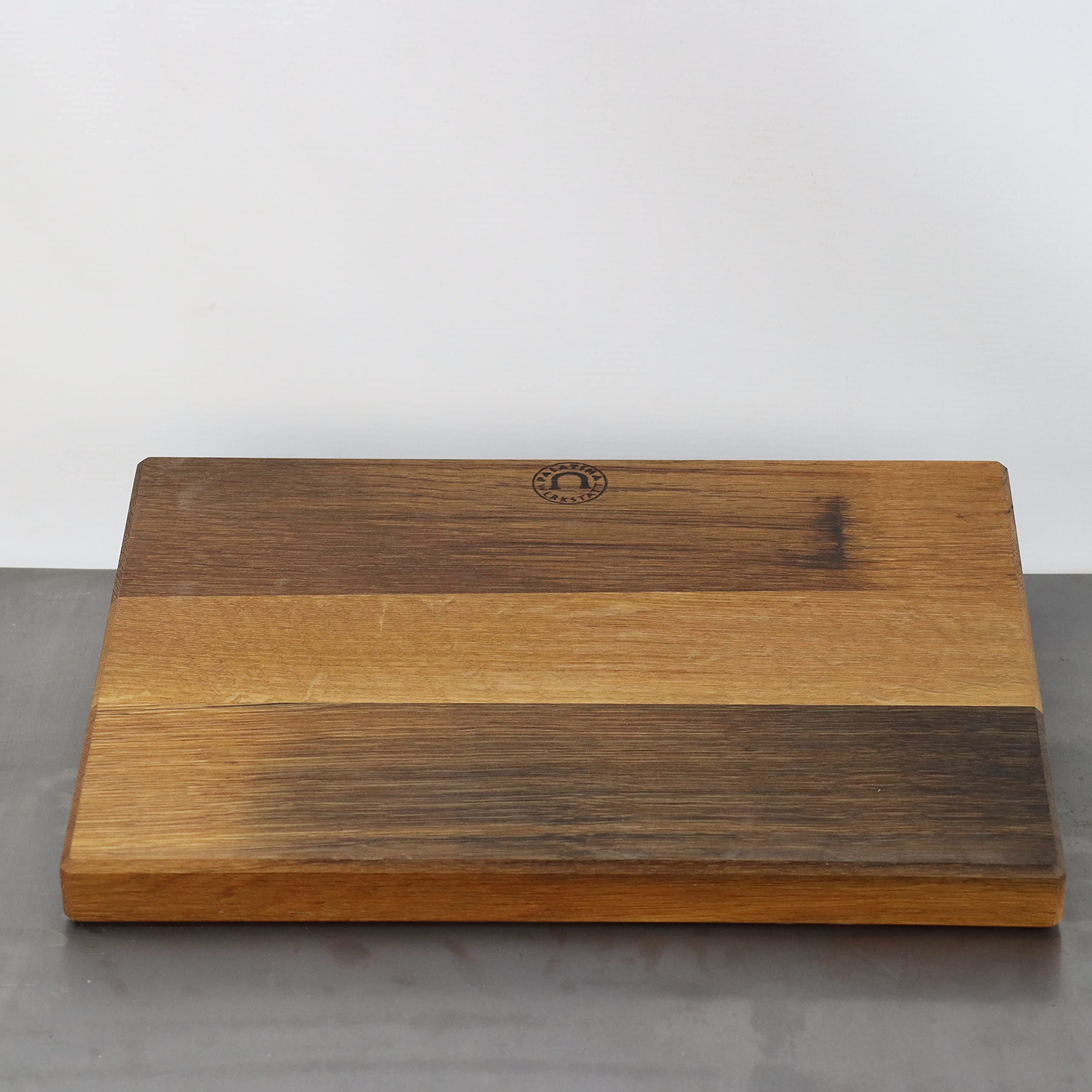 Kai Shun Classic DM-0706 - Juego de cuchillos de cocina hoja de 20 cm de acero de Damasco, cuchillo japonés ultra afilado, tabla de cortar XXL de madera de roble de 40 x 30 cm)