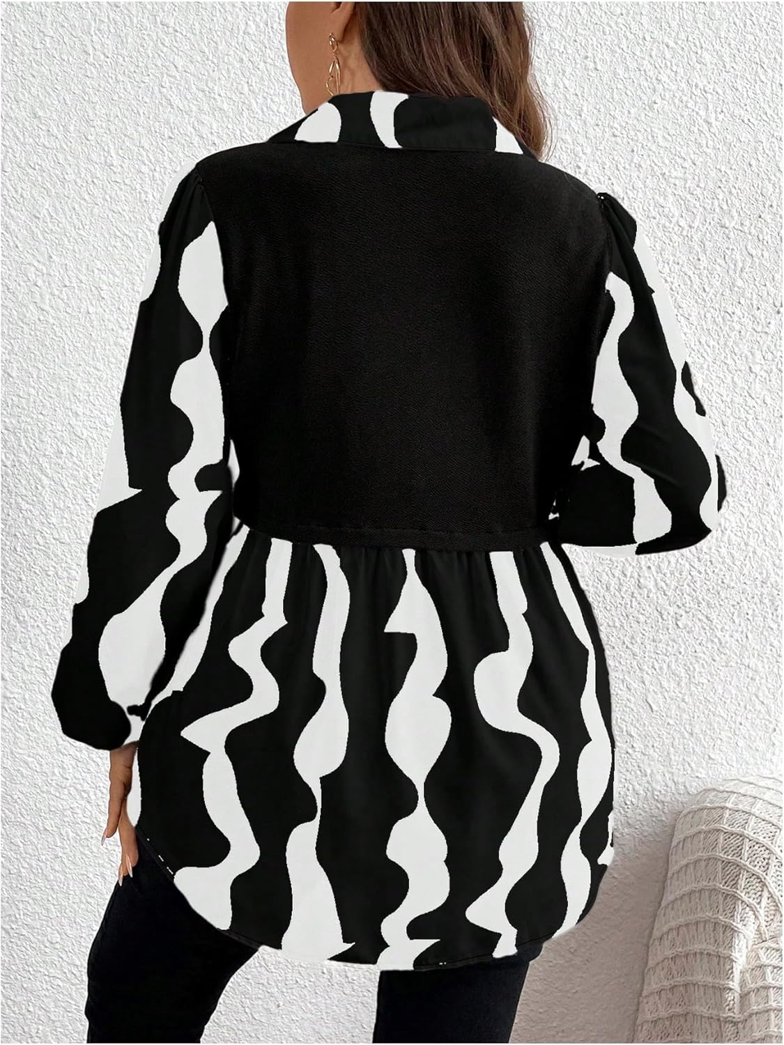 Floerns Women's Plus Size Printed Bishop Long Sleeve Shirt Collared Asymmetrical Hem Button Down Blouses - Image 2