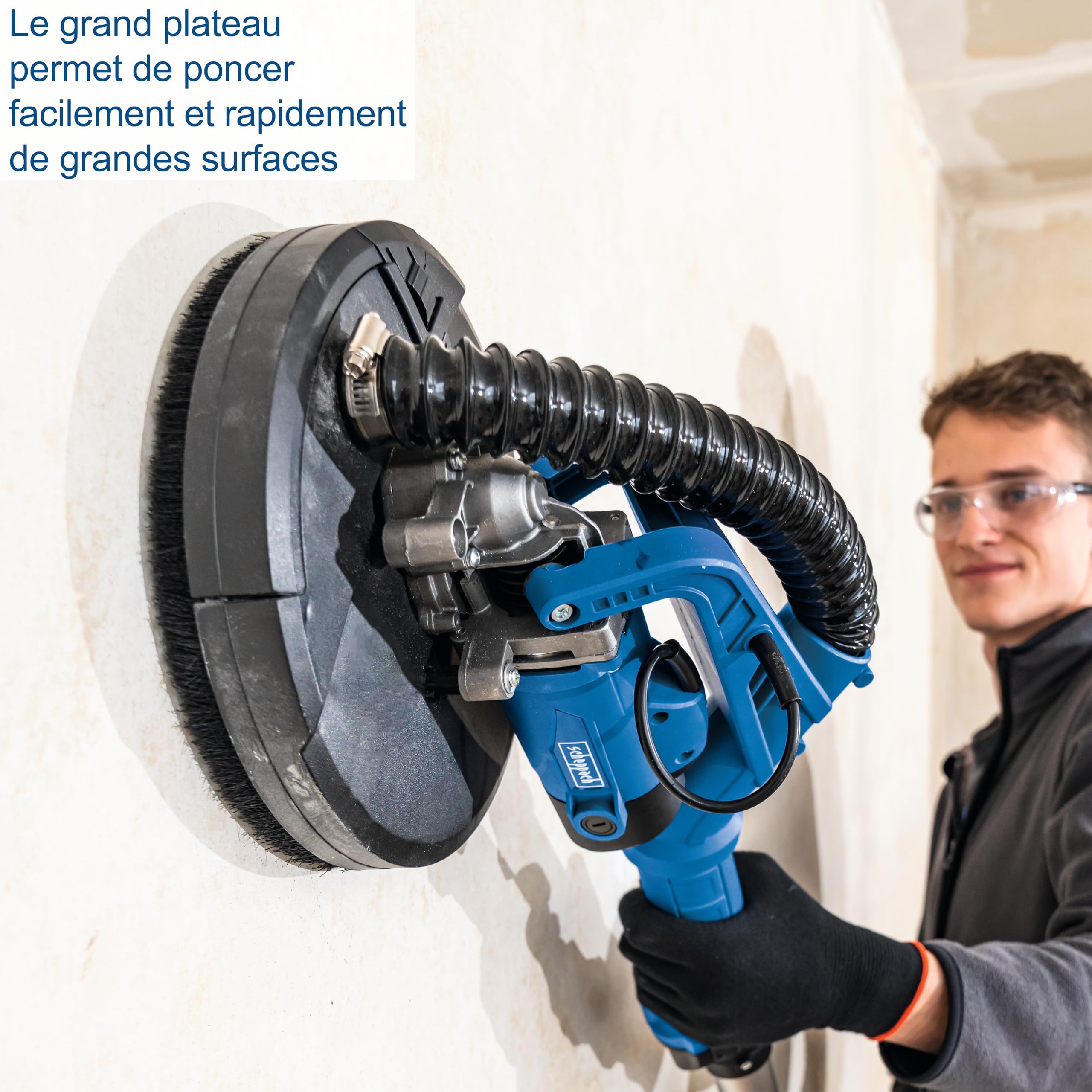 Scheppach Ponceuse Mur & Plafond DS920 | 710W | Ø 225mm | Tête de ponçage inclinable jusqu'à 90°| Bras Télescopique| Avec 6 disques abrasifs, kit d'adaptateurs & tuyau d'aspiration | LED incluse