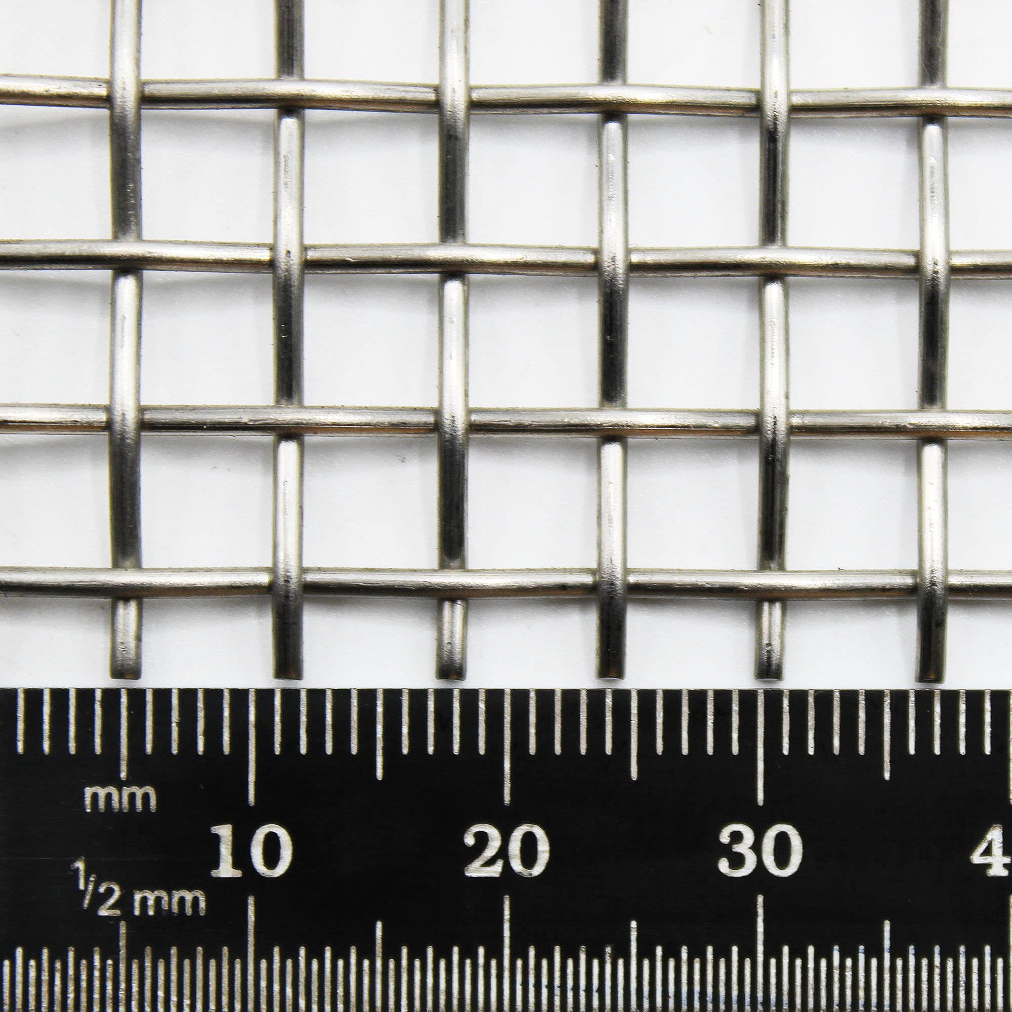 The Mesh Company Grey Heavy Duty Stainless Steel Woven Wire Mesh Grille | 4 Mesh, 5Mm Hole, 1.6Mm Wire (500 X 1000Mm Sheet)