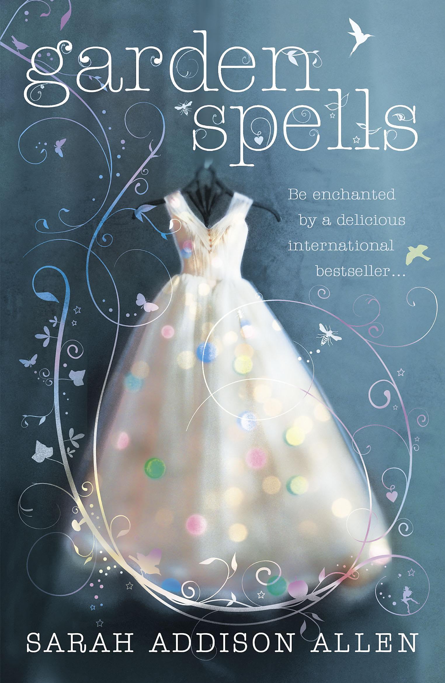 Garden Spells by Sarah Addison Allen PAPERBACK 9780340935743