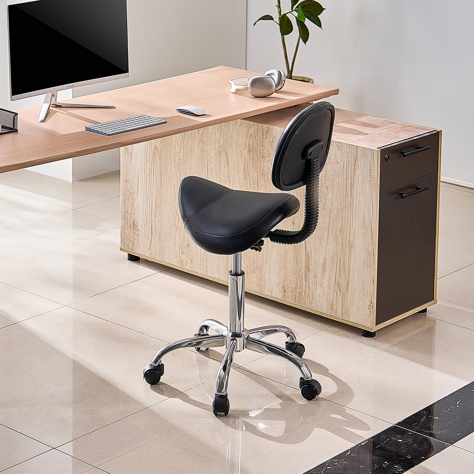 VEVOR Taburete Giratorio Altura Ajustable de 84-100cm Carga de 204kg, Taburete de Trabajo con Respaldo, Silla de Montar Giratoria Ergonómica de Cuero de PU para Salón SPA Clínica de Masaje, Negro