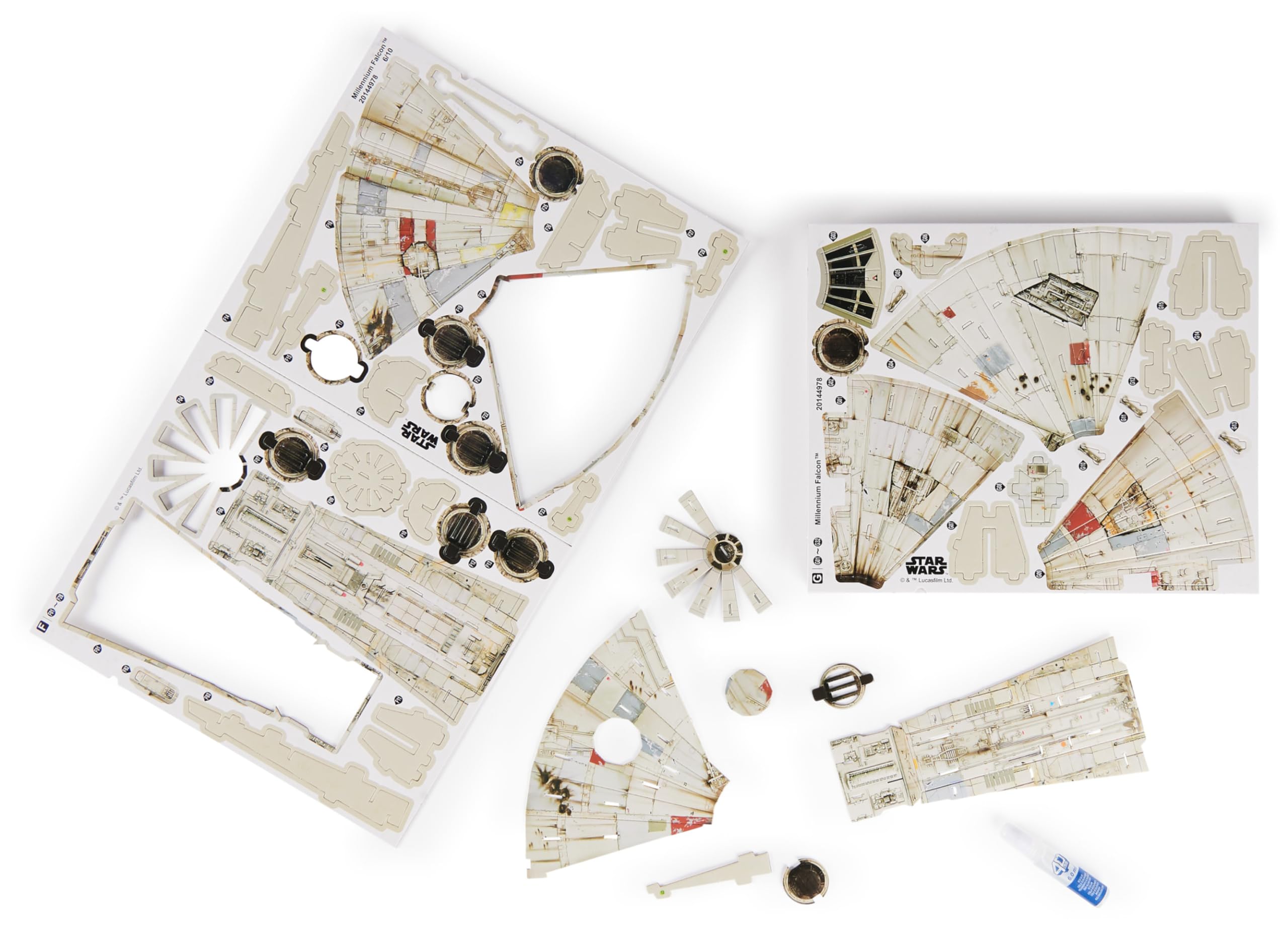 4D Build, kit di modellismo 3D Millennium Falcon di Star Wars Decorazione, Giocattoli da costruzione Kit di modellismo in cartoncino per adulti e ragazzi dai 12 anni in su