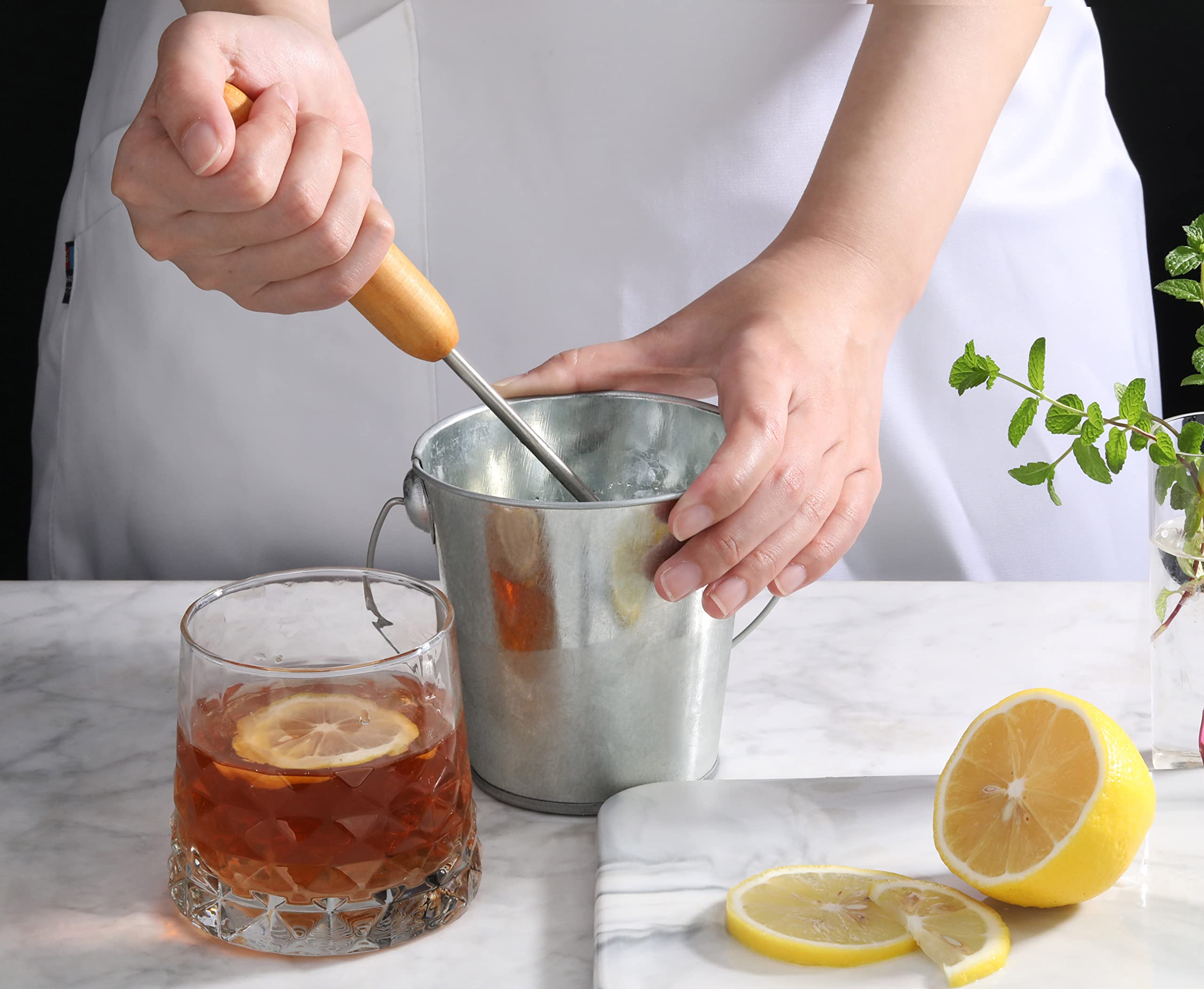 Nueva estrella 48353 hielo de acero de carbono con mango de madera duro, 19,05 x