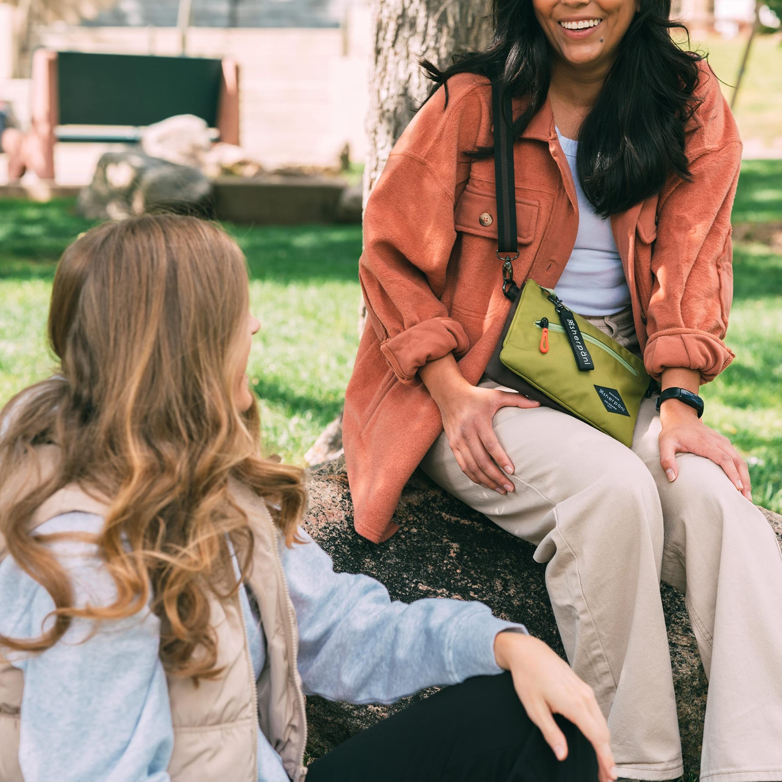 Sherpani Adaline、ナイロンメッシュバックパック財布、小型バック