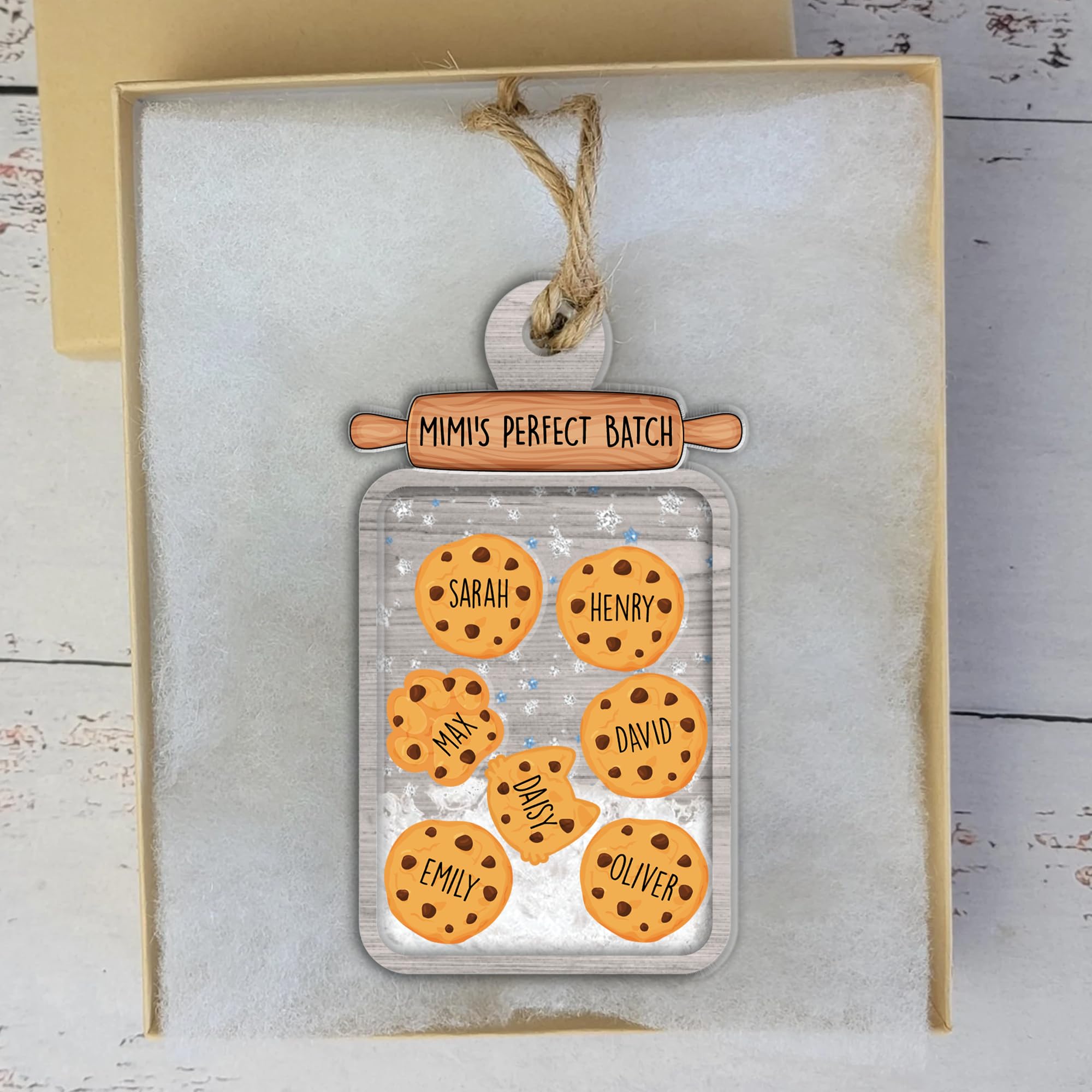 Personalized Family Cookie Batch Shaker Ornament - 2023 Custom Family Member Name Pet 3-Layer Ornaments, Grandkids Grandma Perfect Batch Gift, Baking Kitchen Hanging Xmas Decoration