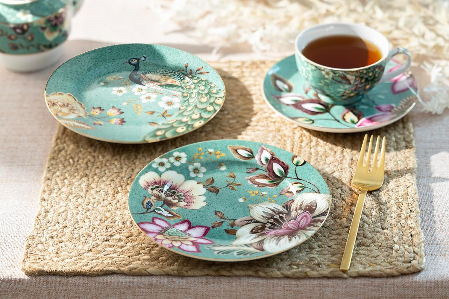 Grace Teaware Peacock Lotus Garden Fine Porcelain 7.5-inch Dessert Salad Plate Set of 2, Two Assorted Design Plates (Green)