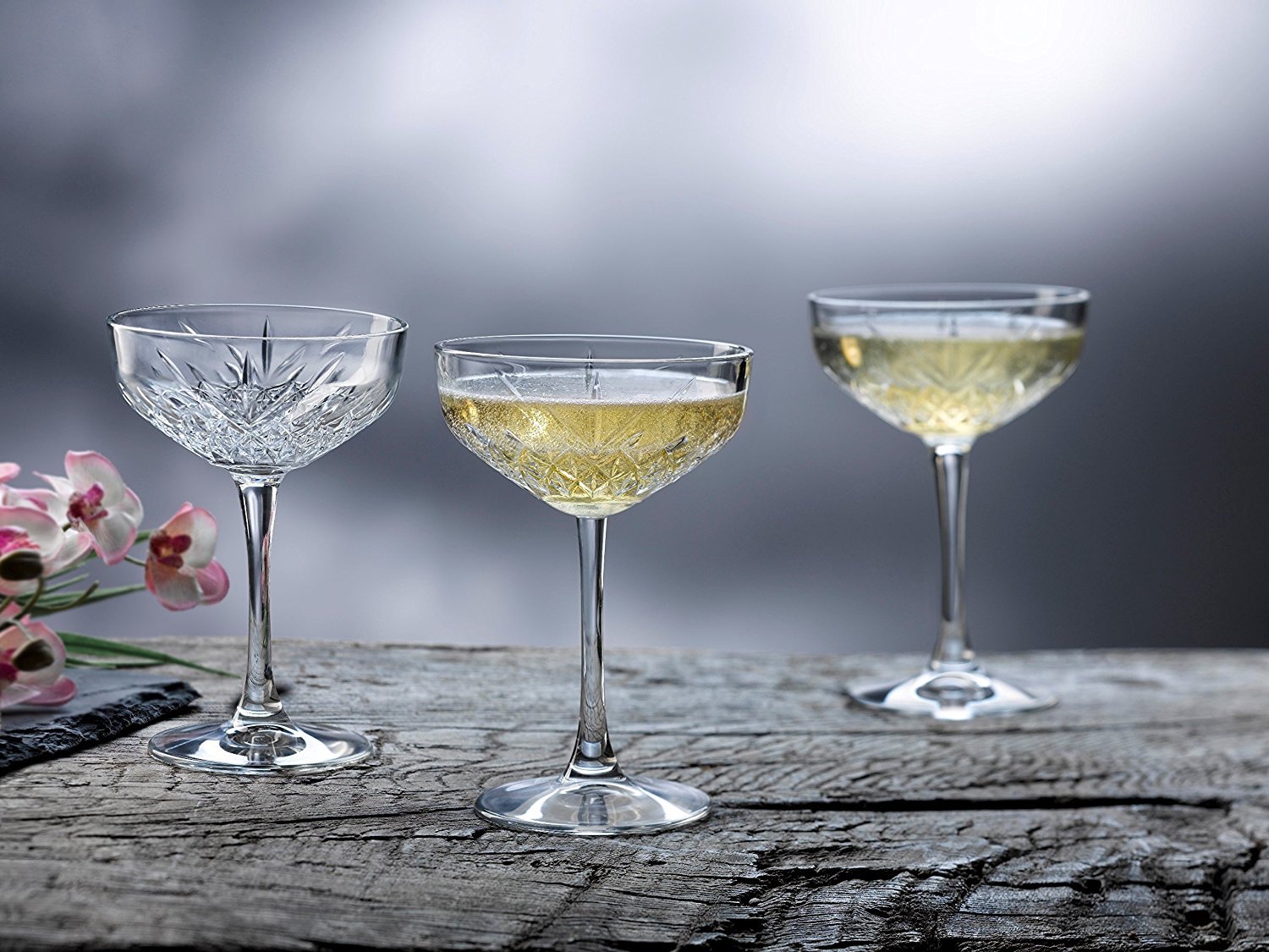 Pasabahce 440236 Sektschale „Timeless“ im Kristall-Design, Höhe ca. 15,7 cm, 2er Set aus Glas
