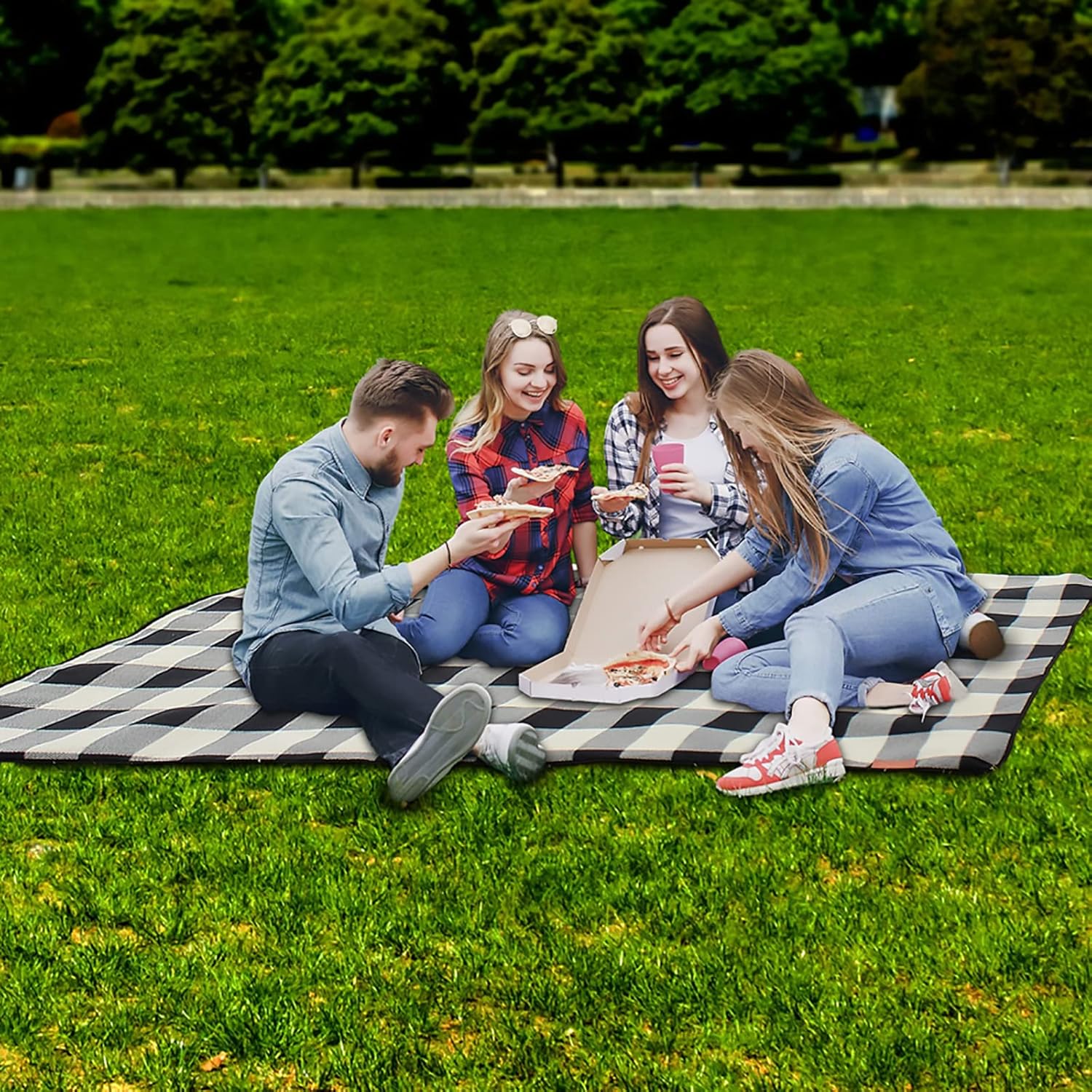 Picnic Blanket,Foldable Portable Waterproof Backing Machine Washable Outdoor Blanket with Carry Strap,for Travel Camping-Yellow and White Squares 200x200cm(79x79inch)