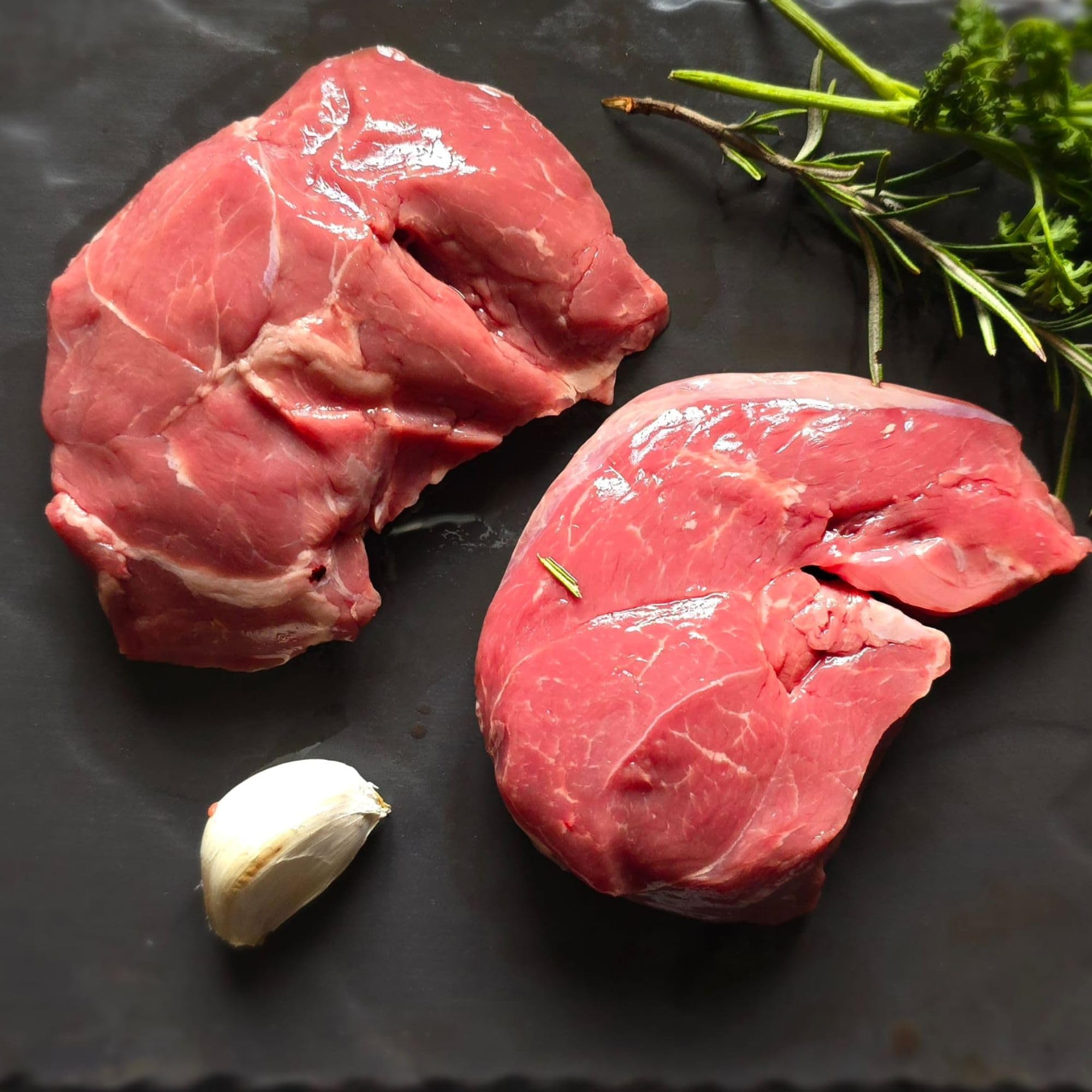 SELECTIV viandes d'exception I Colis Agneau UK : 3 côtes, 2 tranches gigot, 2 pavés, 1 sauté - 1,370kg - UK