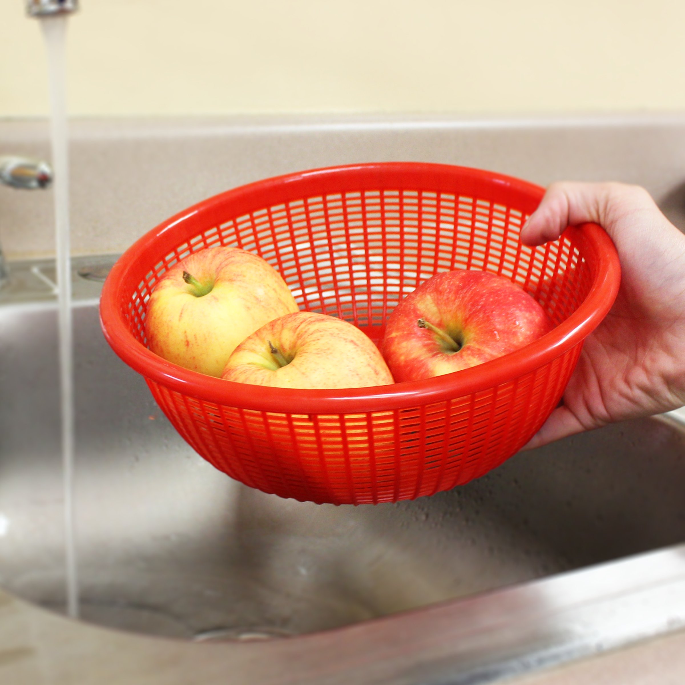Excellante 5 Piece Plastic Perforated Vegetable and Wash Basket Set, Red