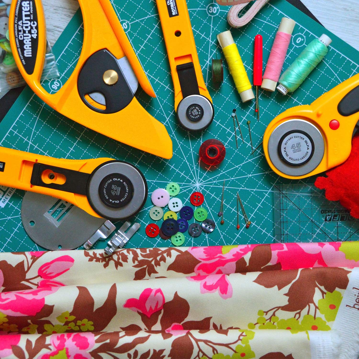 Self Healing Cutting Mat 12x18 for Sewing 2 Packs Double Sided 5-Ply PVC Non-Slip Cutting Mats for Crafts,Quilting,Fabric,Scrapbooking Project A3 4