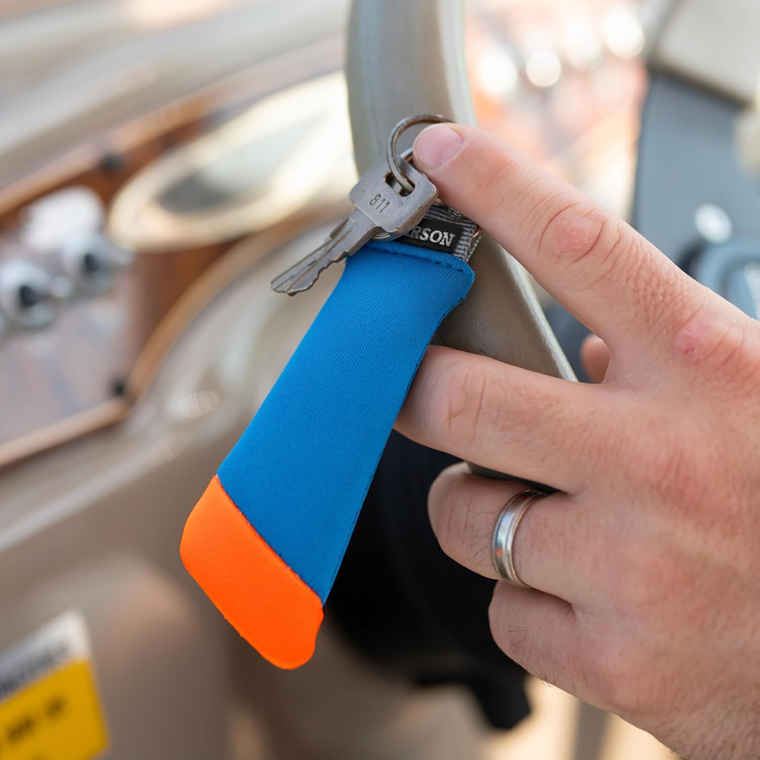 Carson Floating Keychain with Lightweight Foam Core Technology, Assorted Color 4-Pack (FA-30AS)