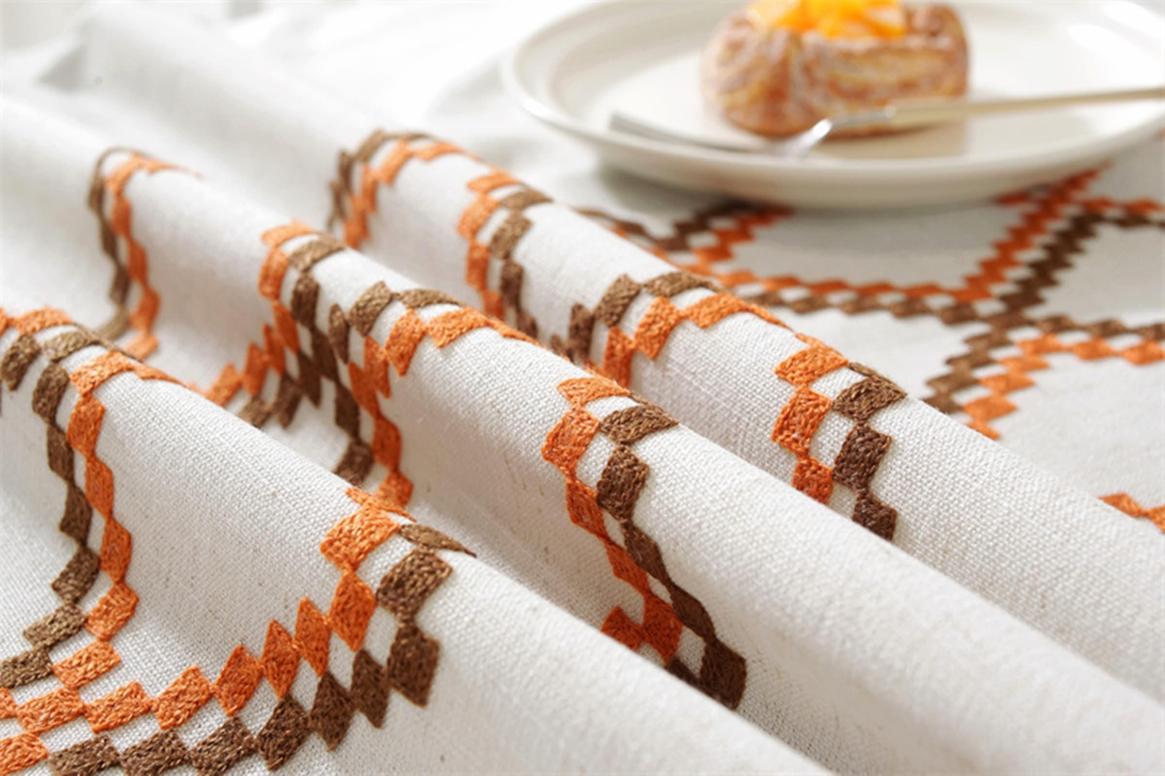 Tischtuch Rechteckig 140x180 cm, Polyester Leinen Tischdecke Abwaschbar Stickerei Raute mit Quasten Tischwäsche für Wohnzimmer, Esszimmer, Balkon, Garten, Beige Orange