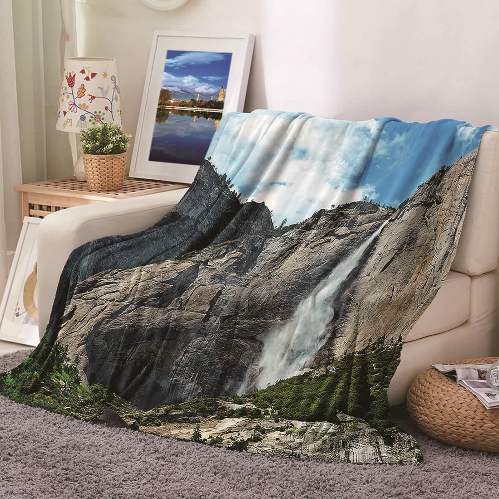 Aeici Couverture Polaire, Couverture Enfant Polaire Couverture 180x200 cm Montagnes et Chute d'eau Couverture de Canapé Cadeau pour Adultes et Enfants