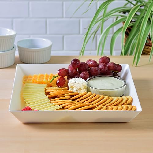 Miniatura 4 de Youngever Paquete de 3 bandejas de plástico para servir, platos cuadrados para fiestas, 10 x 10 pulgadas (blanco)