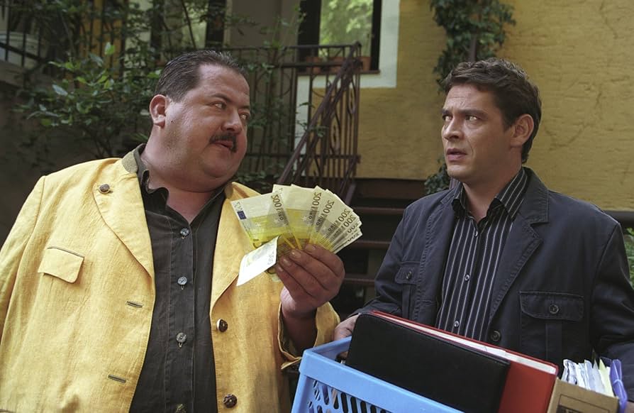 Die Rosenheim Cops - Staffel 6/Folge 11-20 [2 DVDs]: Amazon.de: Joseph  Hannesschläger, Tom Mikulla, Karin Thaler, Marisa Burger, Gunther Krää,  Joseph Hannesschläger, Tom Mikulla: DVD & Blu-ray