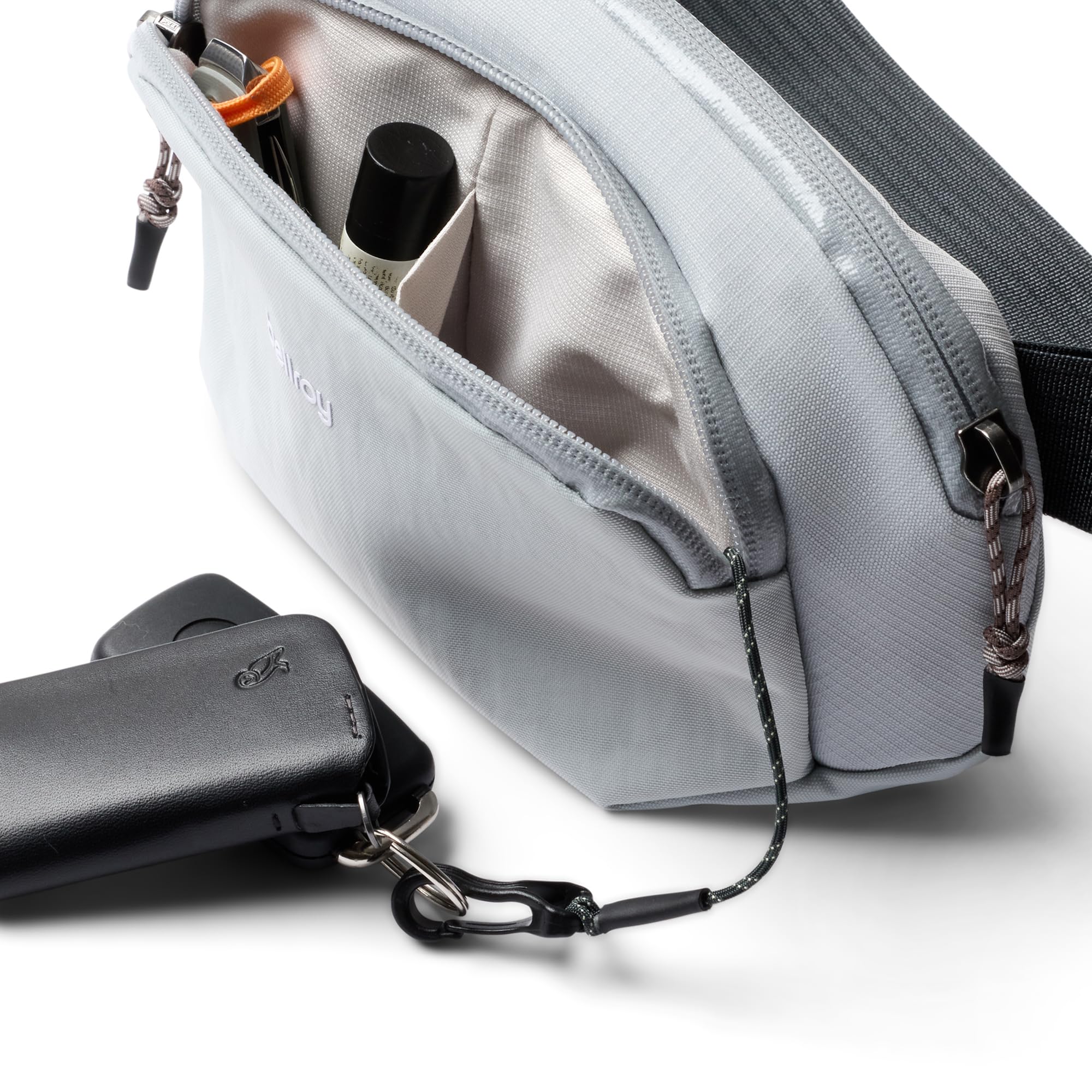 Bellroy Venture Hip Pack, Riñonera bandolera - Fog | Riñonera bandolera 1.5L para móvil, cartera y básicos del día a día