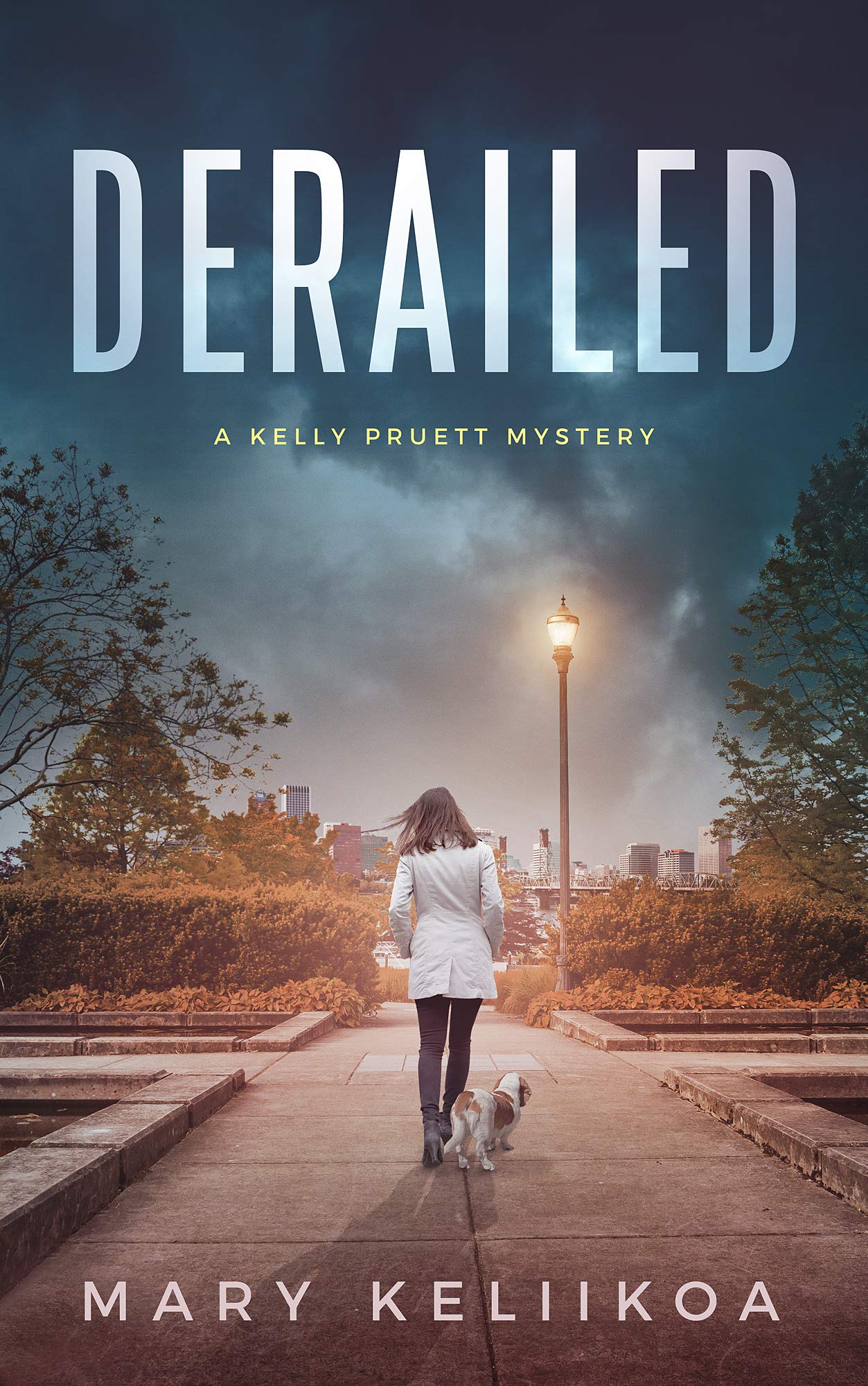 Derailed (A Kelly Pruett Mystery Book 1)
