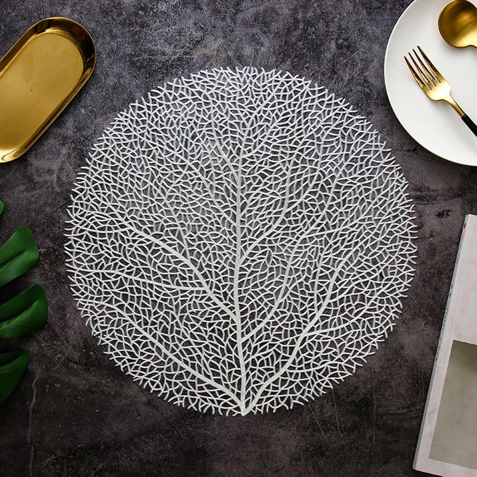 Tischsets Platzsets Silber, Platzset 8 Stück 38cm Textur Eines Hohlen Blattes PVC für Küche Restaurant Speisetisch