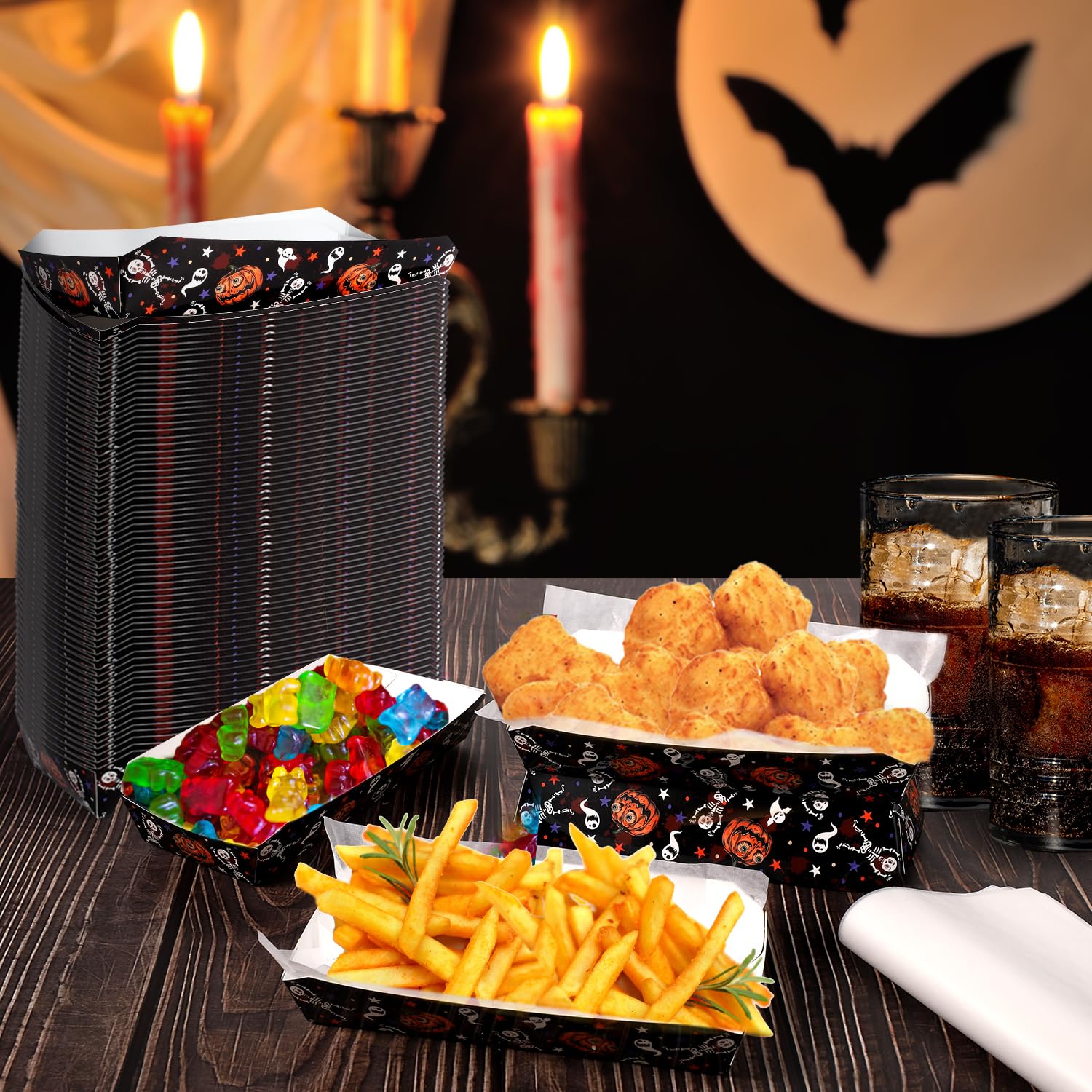 100PCS Halloween Lebensmittel Tablett aus Papier und 100PCS Deli Paper Halloween Tablett Nacho Tablett zum Servieren von Speisen Snacks Hot Dogs Süßigkeiten Brathähnchen (Halbfertigprodukt)