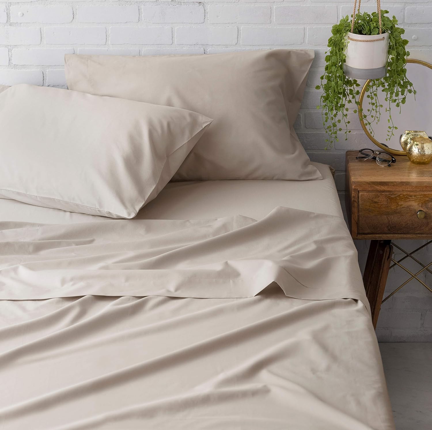Welhome Soft Finish 100% Cotton Percale Sheet | 3 Piece Set | Twin XL Size | Fawn | 300 Thread Count | Deep Pocket Fitted Sheet Fits Mattress Upto 18" | Soft & Cool | Breathable | Durable | Easy Fit
