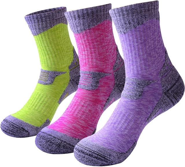 RedMaple 3 Pairs Camping Hiking Walking Socks for Women - Cushioned Comfortable Fitness Athletic Crew Socks for Outdoor Running Trekking Skiing Sports
