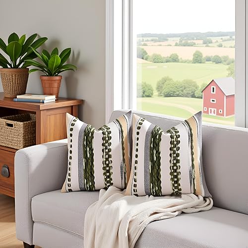 Miniatura 7 de Tosleo Fundas de almohada verdes de Navidad 18x18 Juego de 2 Fundas de almohada tuftadas boho Fundas de almohada a rayas decorativas Fundas de