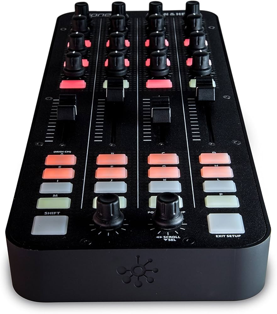 ALLEN & HEATH XONE:K1 DJコントローラー Review & Video: Allen & Heath Xone:K1 Modular DJ Controller