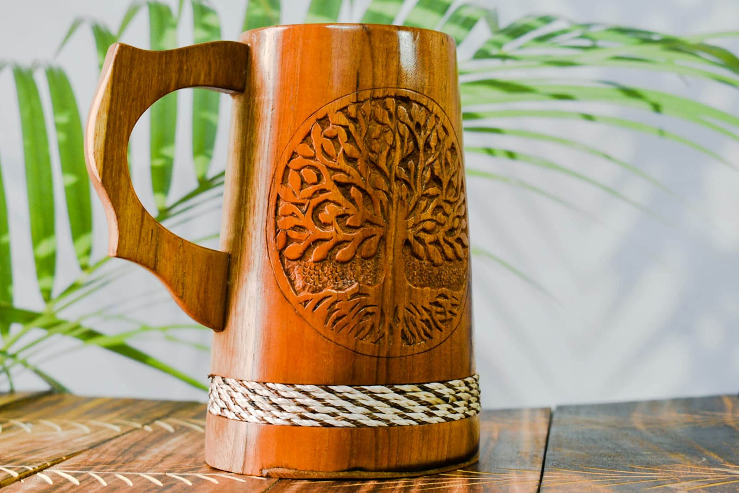 Chope à bière indienne pour lui - Style viking - 20 OZ - Chope à bière en bois dur naturel - Cadeau de mariage pour lui (gravure recto-verso en bois de sheesham, chope à bière)