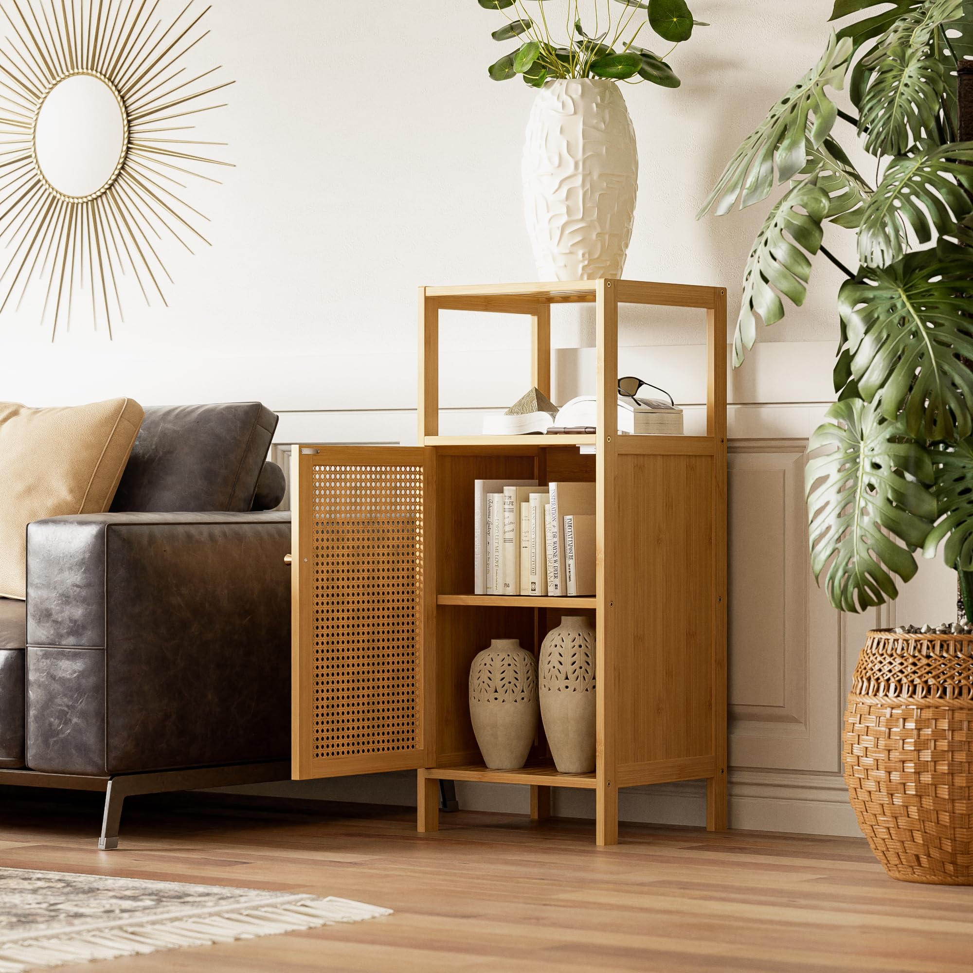 Armoire au Sol en Bambou, Rangement pour Salle de Bain avec Porte en Rotin et 1 Étagère, Petit Placard Latéral en Bois pour Entrée, Buanderie, Cuisine ou Salon (Naturel)