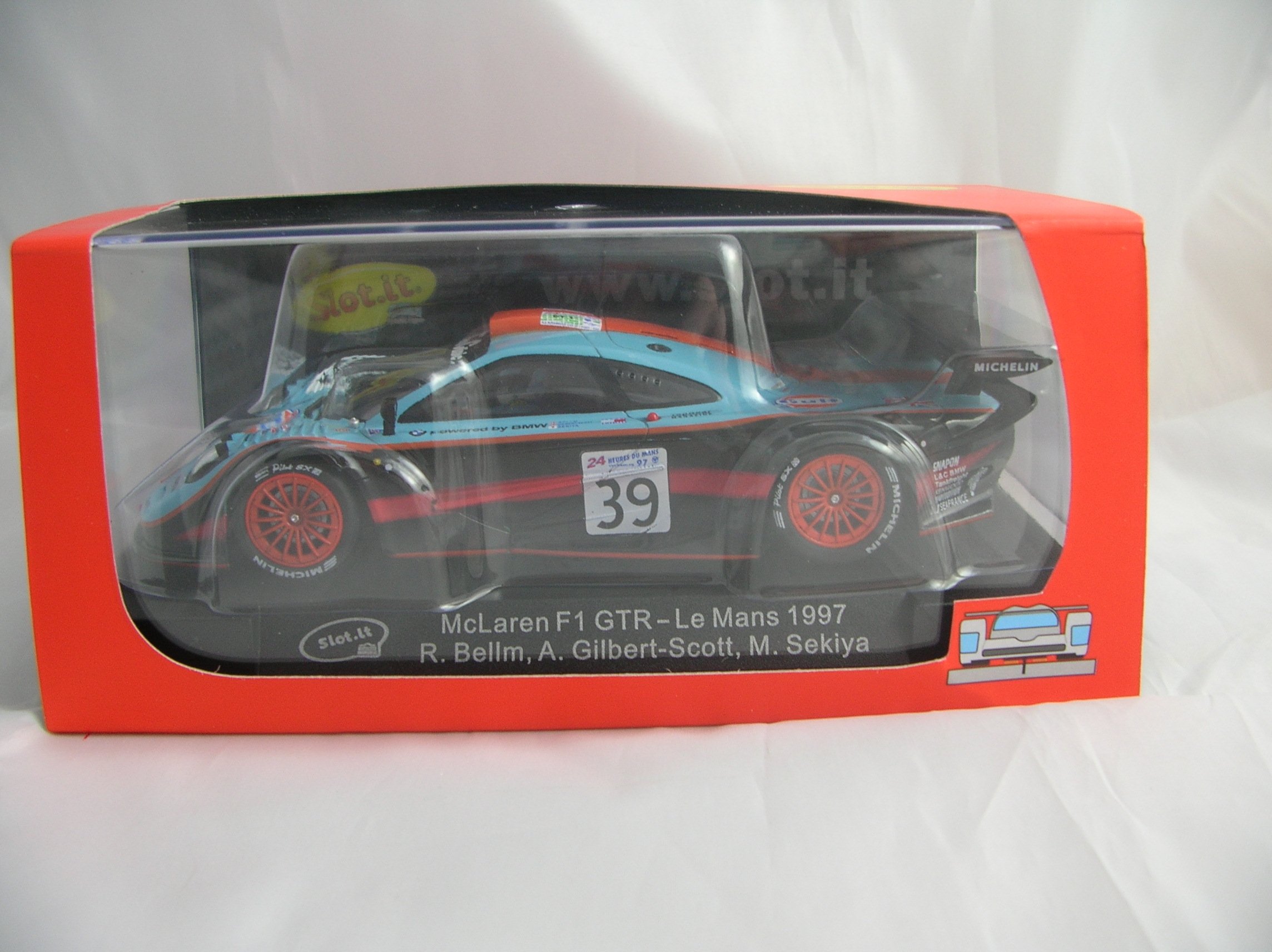 Minichamps 1/43 McLaren F1 GTR Le Mans 1997 N°39 Gulf Collection