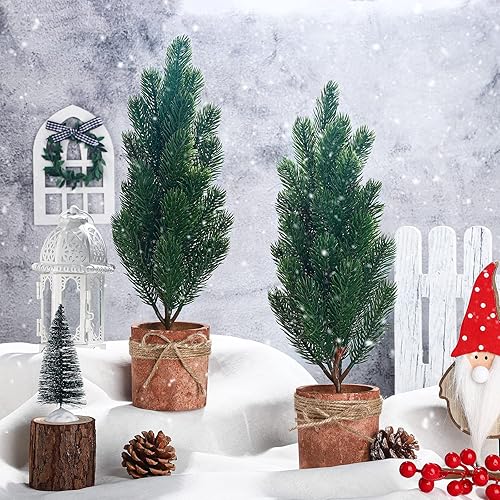 Hungdao 2 piezas de árbol de Navidad pequeño de mesa, 15.7 pulgadas, mini árbol de pino artificial con base y cuerda de arpillera para decoración de