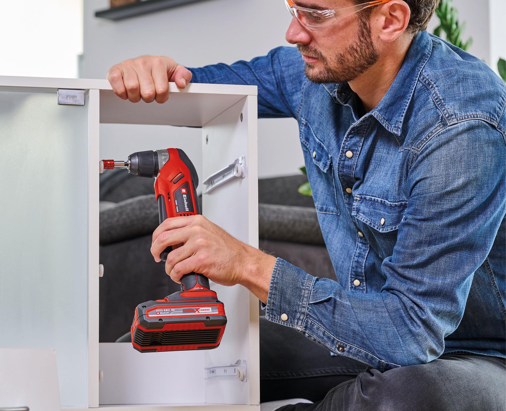 Trapano angolare a batteria Einhell TE-AD 18 Li-Solo Power X-Change (18 V, 45 Nm, mandrino a serraggio rapido da 10 mm, luce LED, attacco batteria girevole, batteria esclusa)