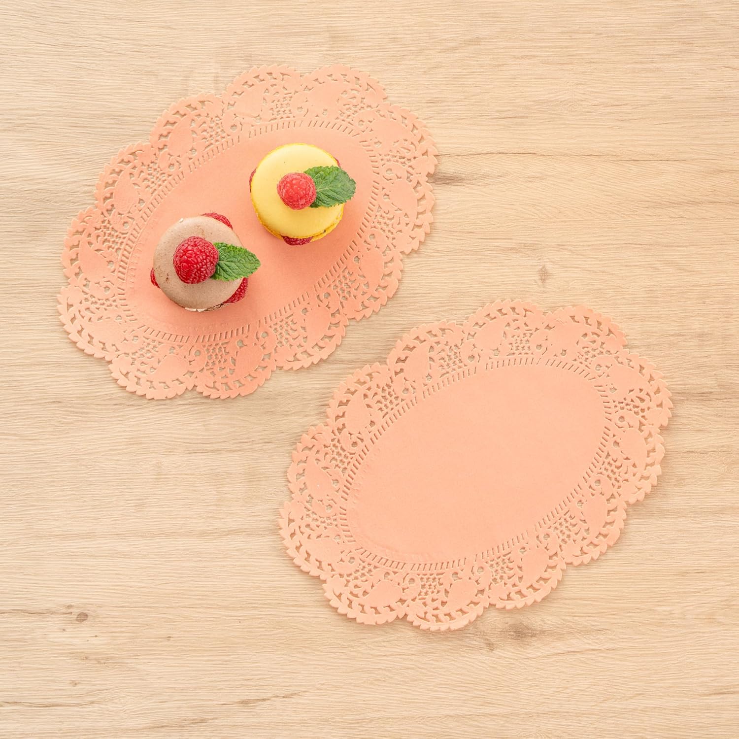 Restaurantware-Pastry Tek 9 x 6.5 Inch Paper Lace Doilies, 4000 Oval Disposable Table Doilies - Elegant Lace Finish, Long Lasting, Coral Paper Lace Doilies, for Pastries, Cupcakes, Desserts