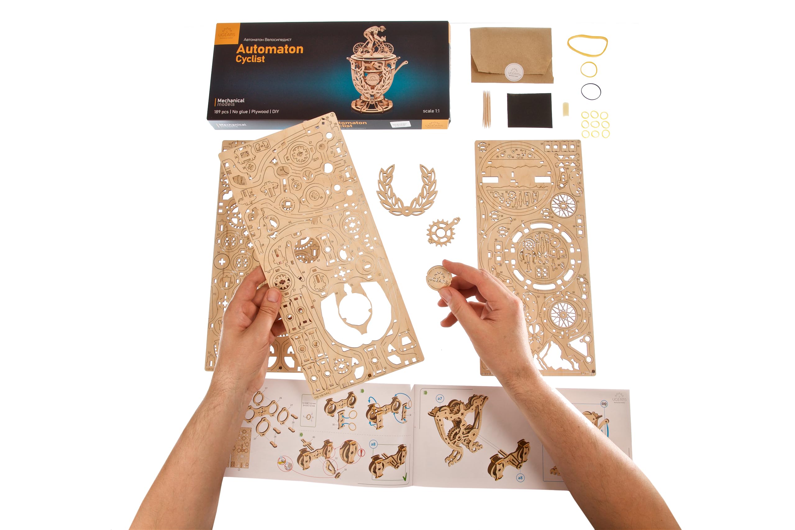 UGEARS Automaton Cyclist Puzzles 3D - Cadeau Fête des Pères Kits de Modèles en Bois pour Adultes à Construire - Classic Tour De France Cup Bicycle Puzzle en Bois - Puzzles 3D en Bois pour Adultes