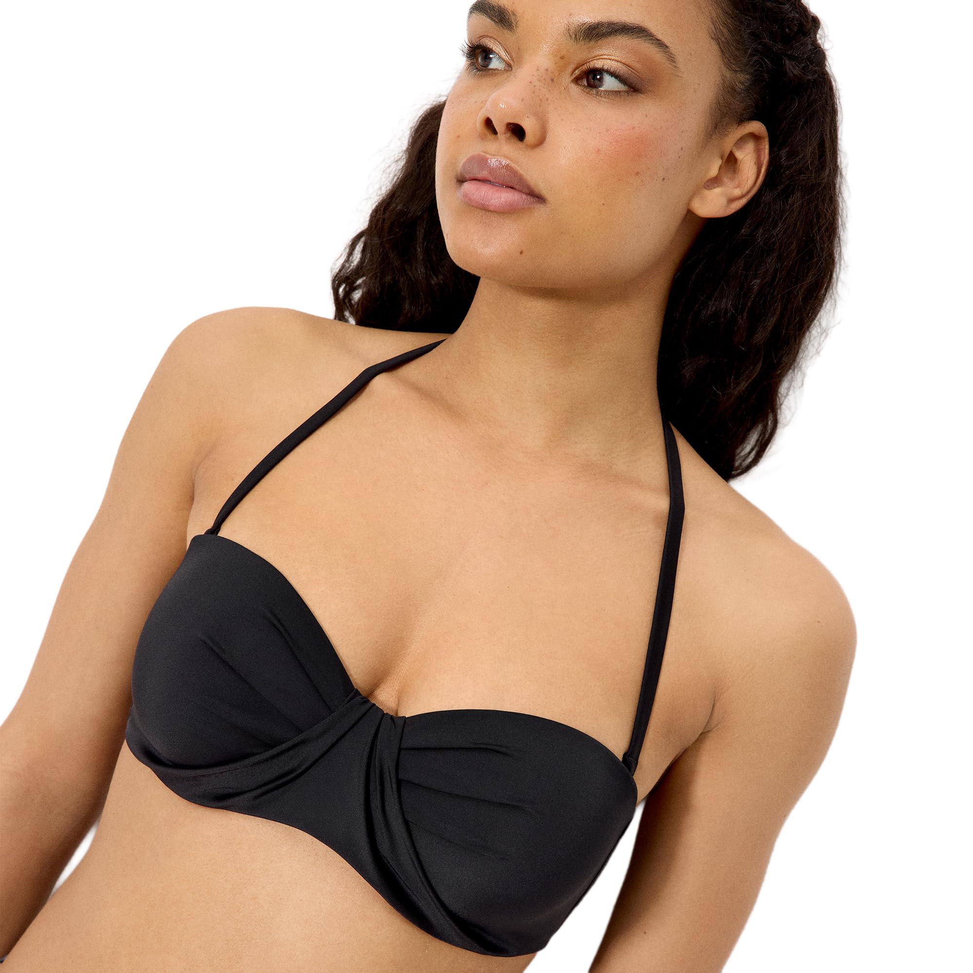YSABEL MORA. Top Bikini Bandeau. Top Bikini Bandeau con Aro Y Relleno con Tirantes Desmontables Anudados Al Cuello Opción Sin Tirantes. Colección Beach.