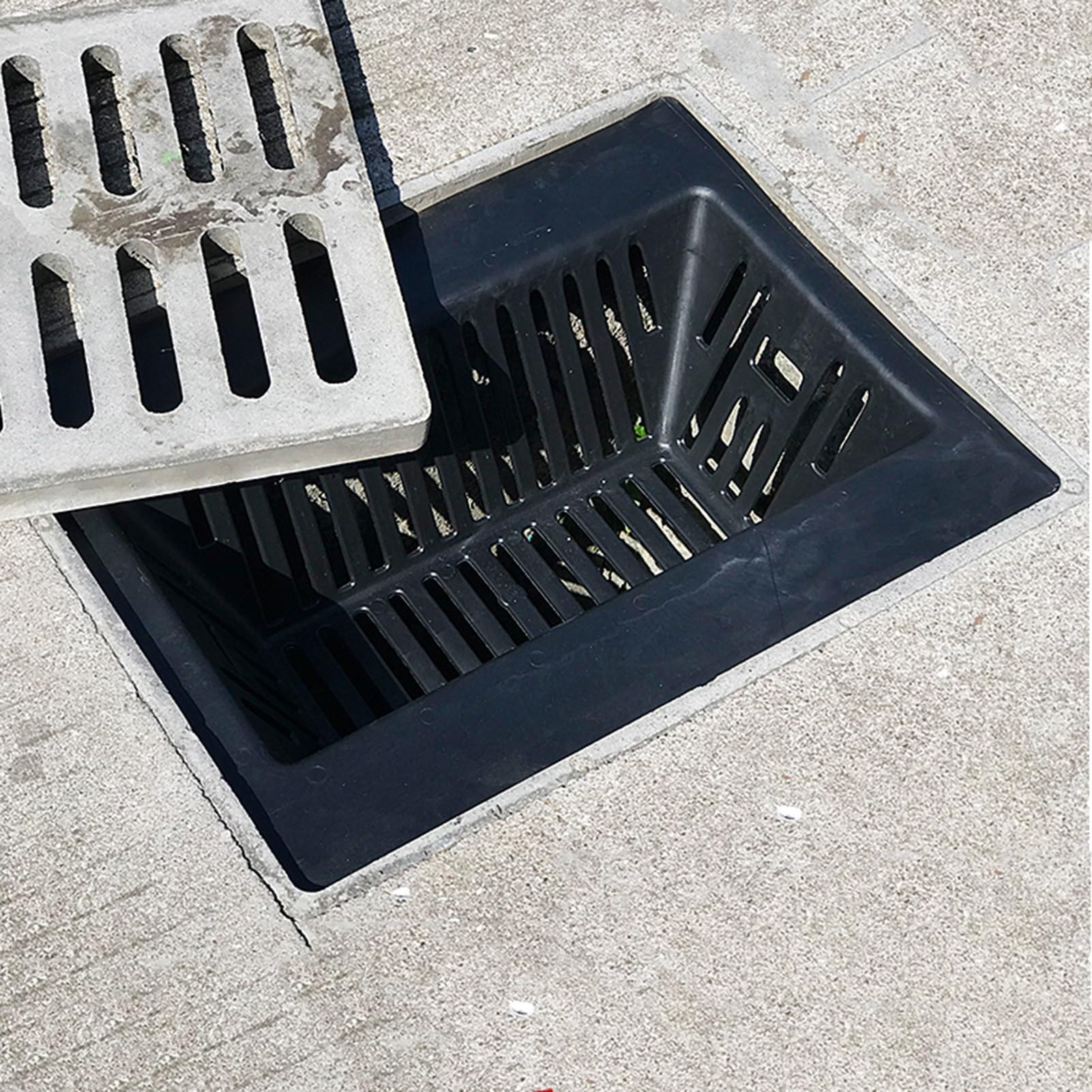 GOCHUSX Drain Cover Sewer Grate, Deep Catch Basin Debris Basket, Catch Basin Drain Filter for Yard,Downspout,Lawn,Municipal Pipeline(Black-4PCS,45x75x15cm)