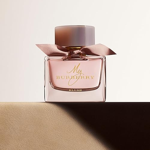 Miniatura 3 de BURBERRY My Blush Eau de Parfum para Mujer - Notas de granada, pétalo de rosa, jazmín y glicina