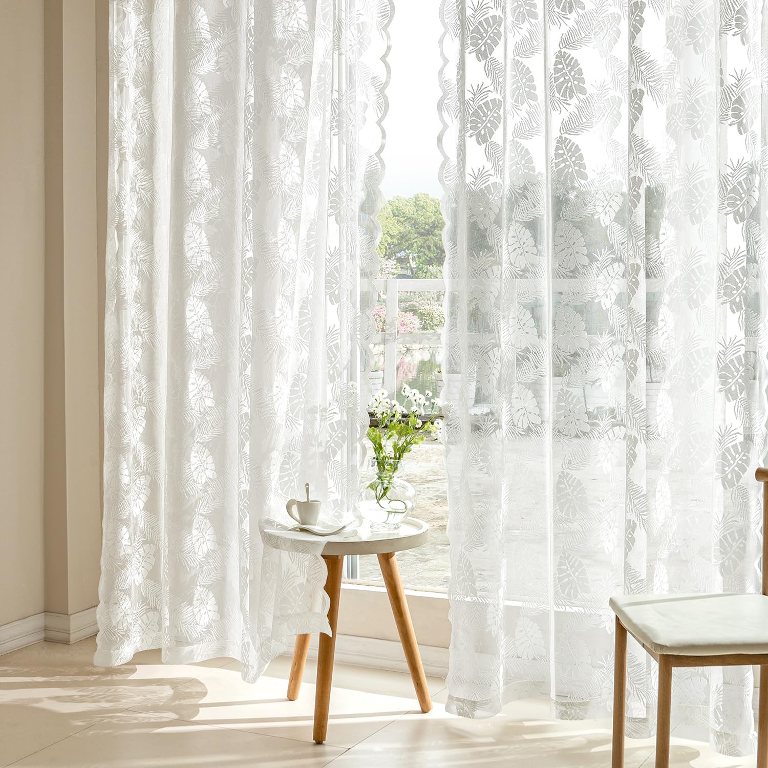 MIULEE Lot de 2 rideaux blancs en dentelle avec motif feuilles - Transparents - Avec œillets - En voile vintage - Style européen - Pour chambre à coucher et salon - 2 x H 260 x l 150 cm