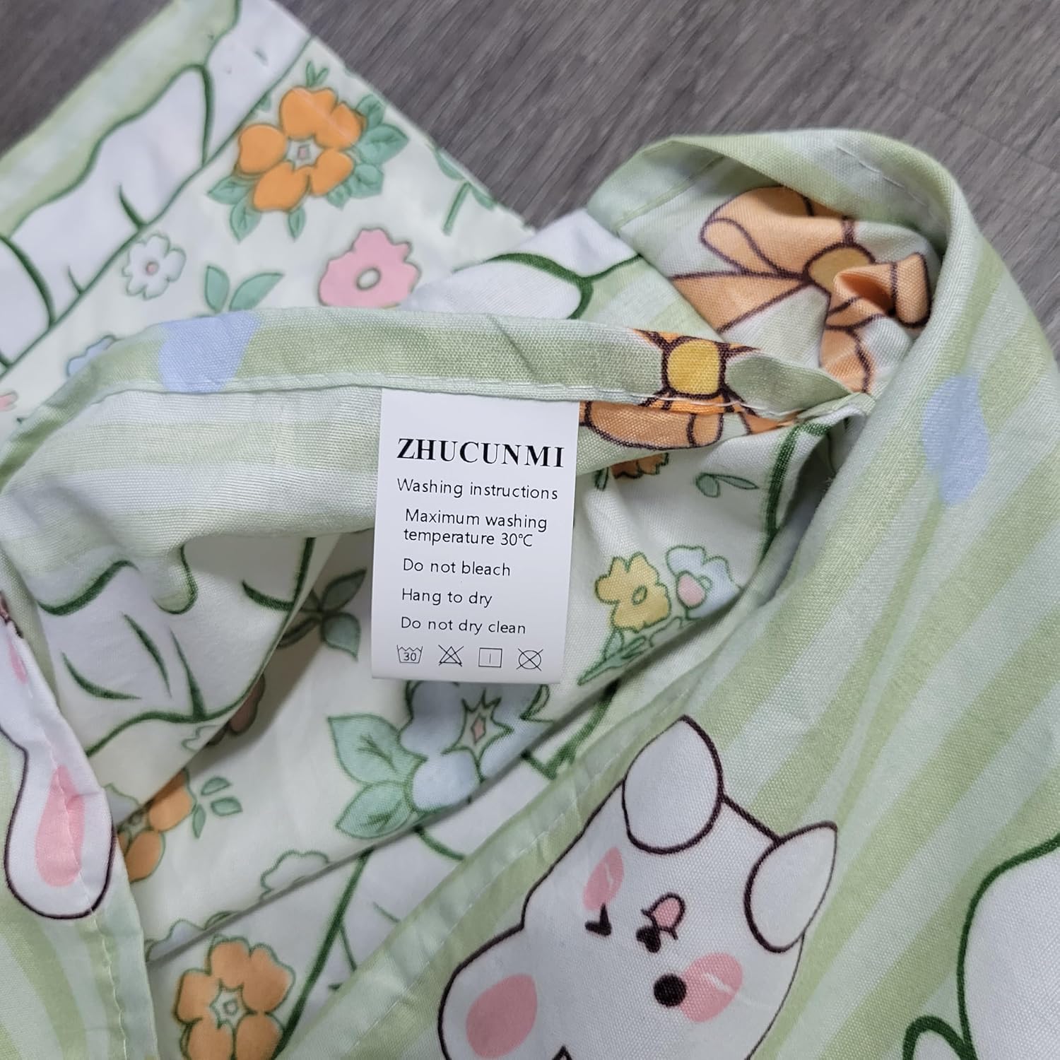 ZHUCUNMI Pillow Covers, Cute Cartoon Rabbit Pillow Cover, Soft Cotton Pillowcase with Floral Print, Decorative Throw Pillow Cover for Bedroom, Sofa