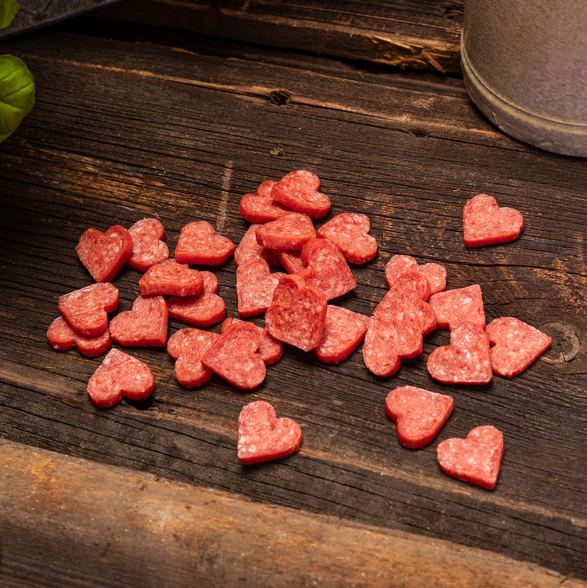 WURSTBARON® - Salami Mini Herzchen - Original Wurst Snack aus Bayern - Karton mit 16x 50g (800g) - Snackbox Sticks Herzen